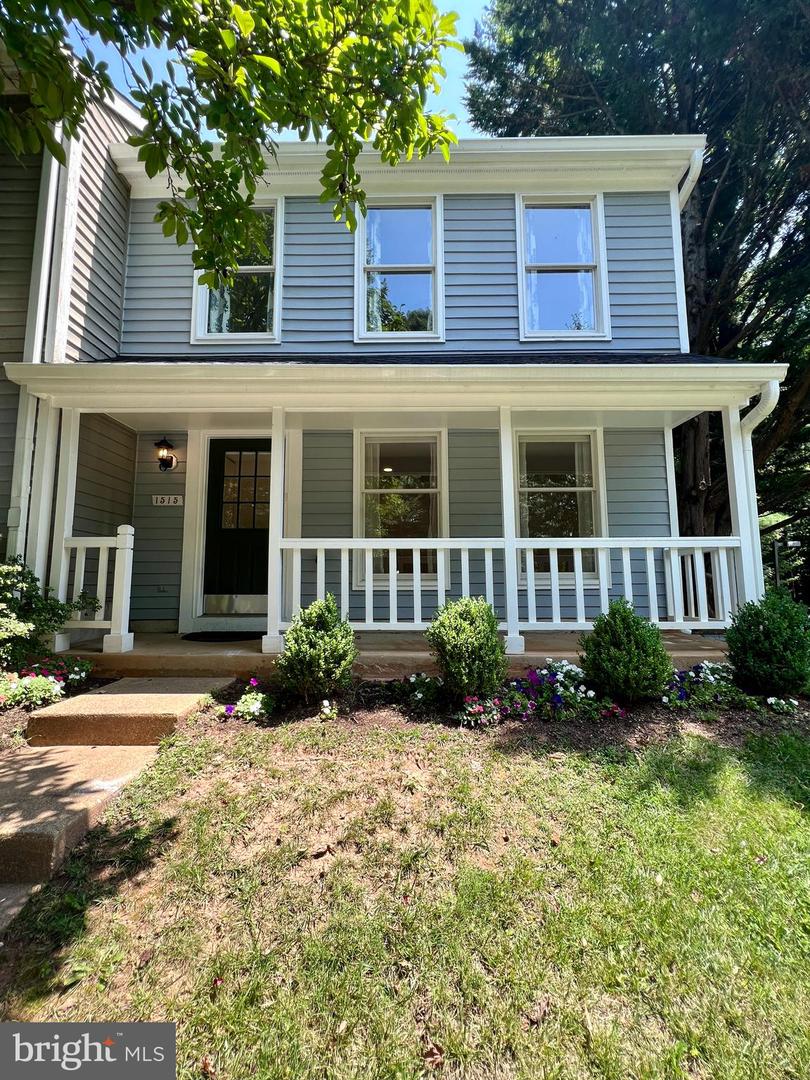 1515 Twisted Oak Dr