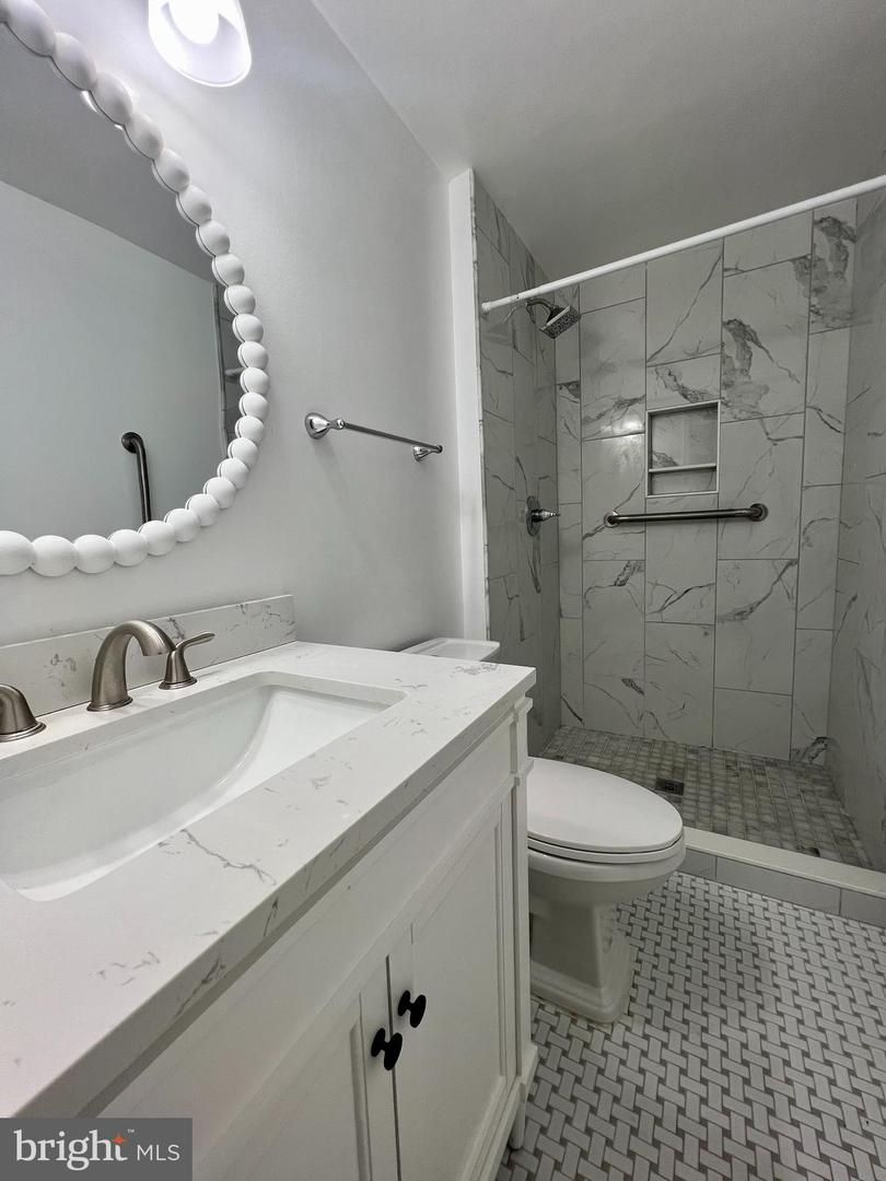 1515 Twisted Oak Dr