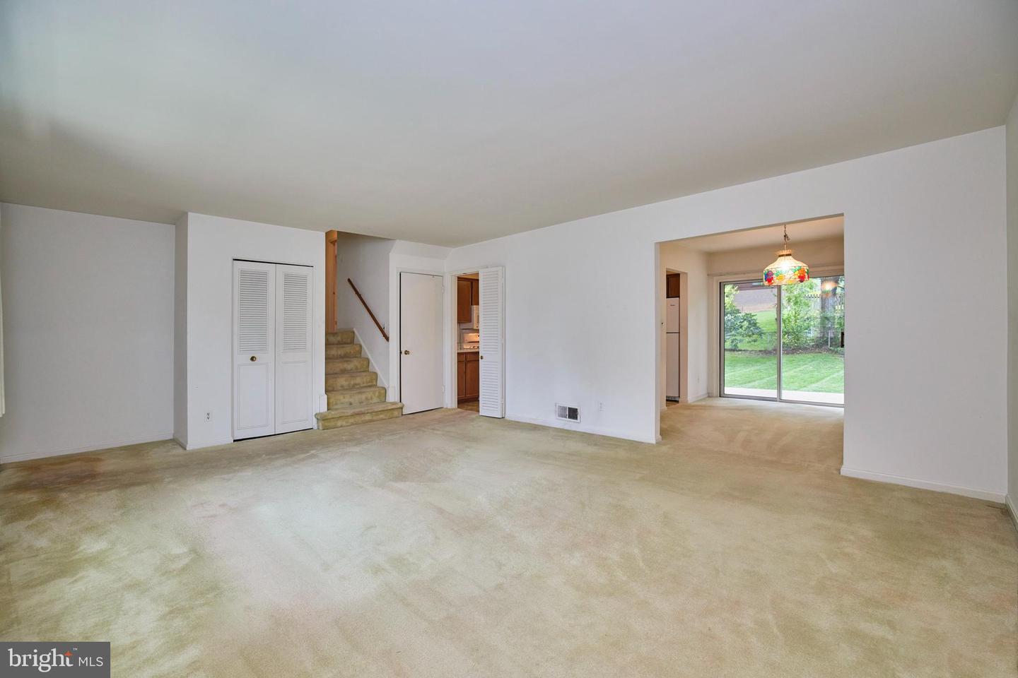 4218 Willow Woods Dr