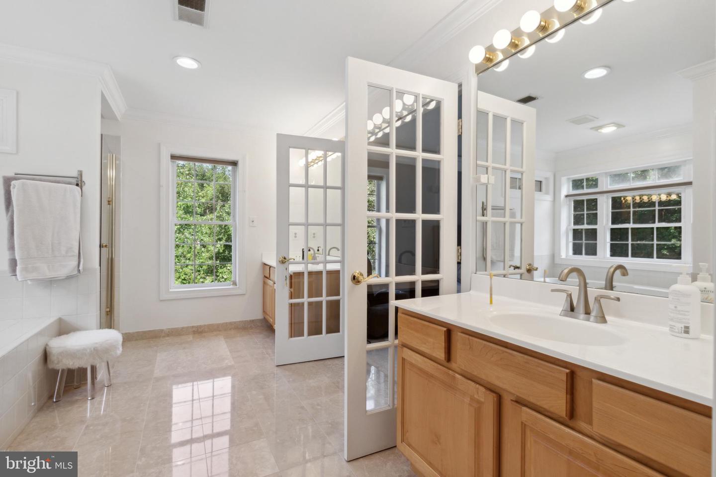 9903 Burke Station Ct