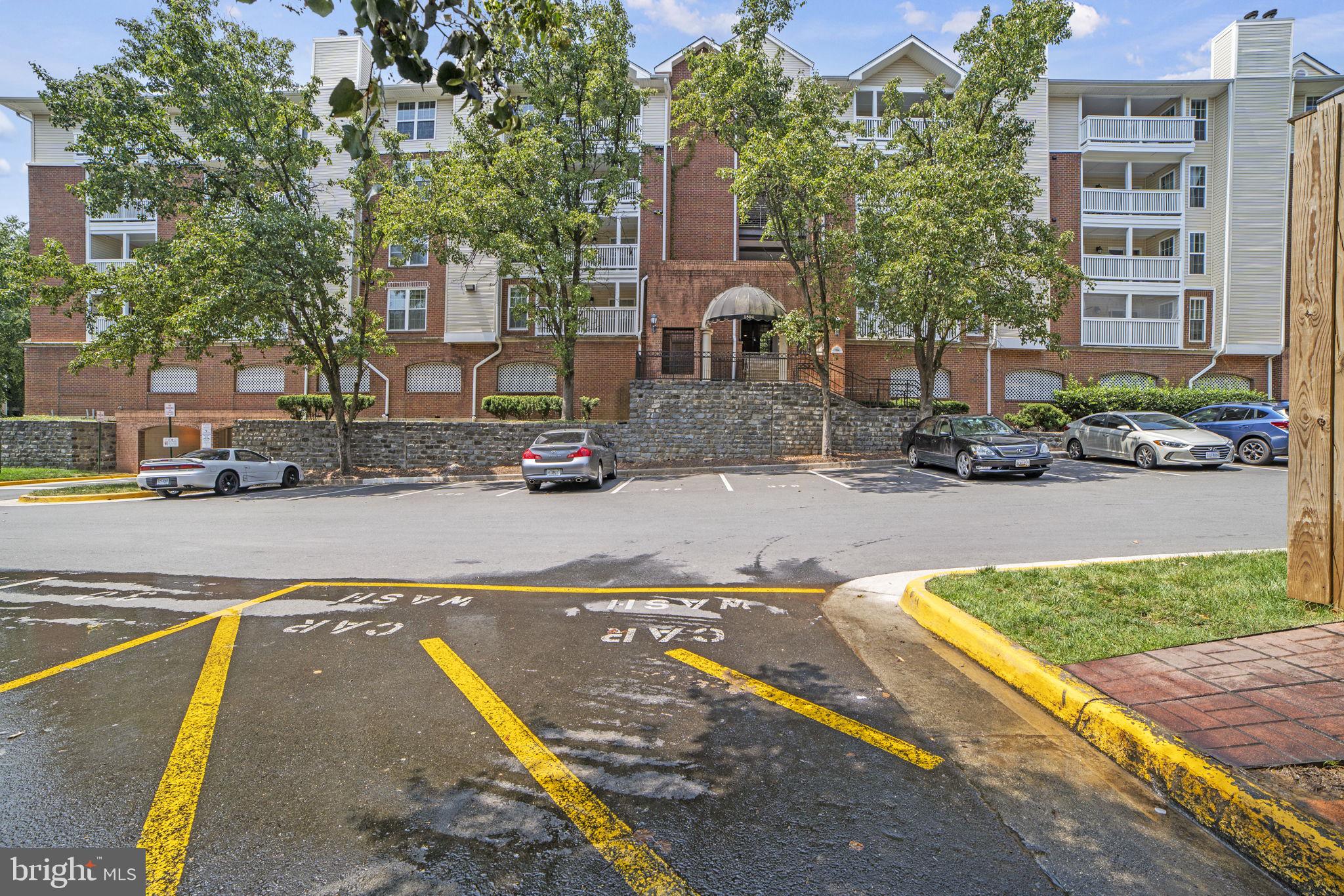 1504 Lincoln #119