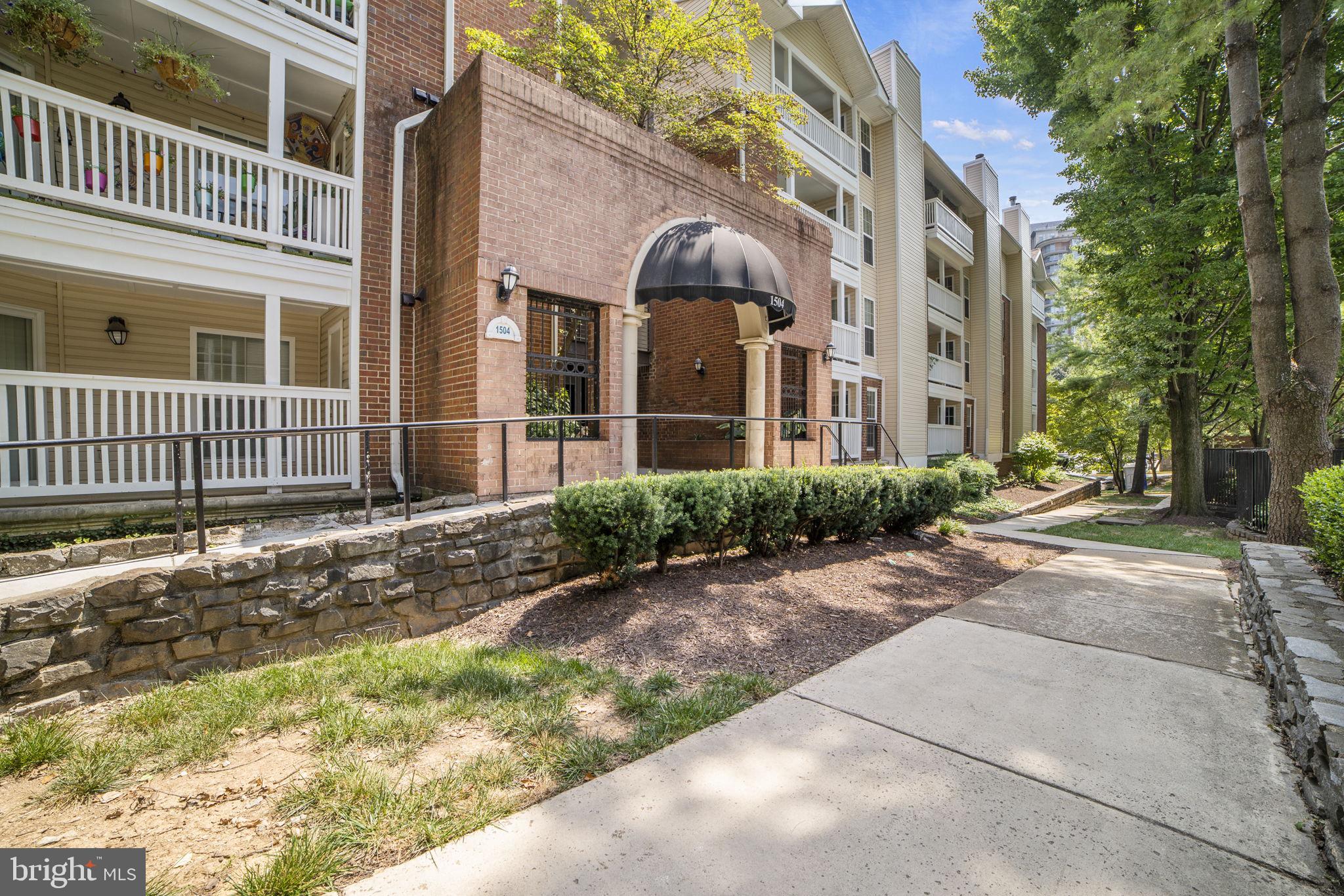 1504 Lincoln #119