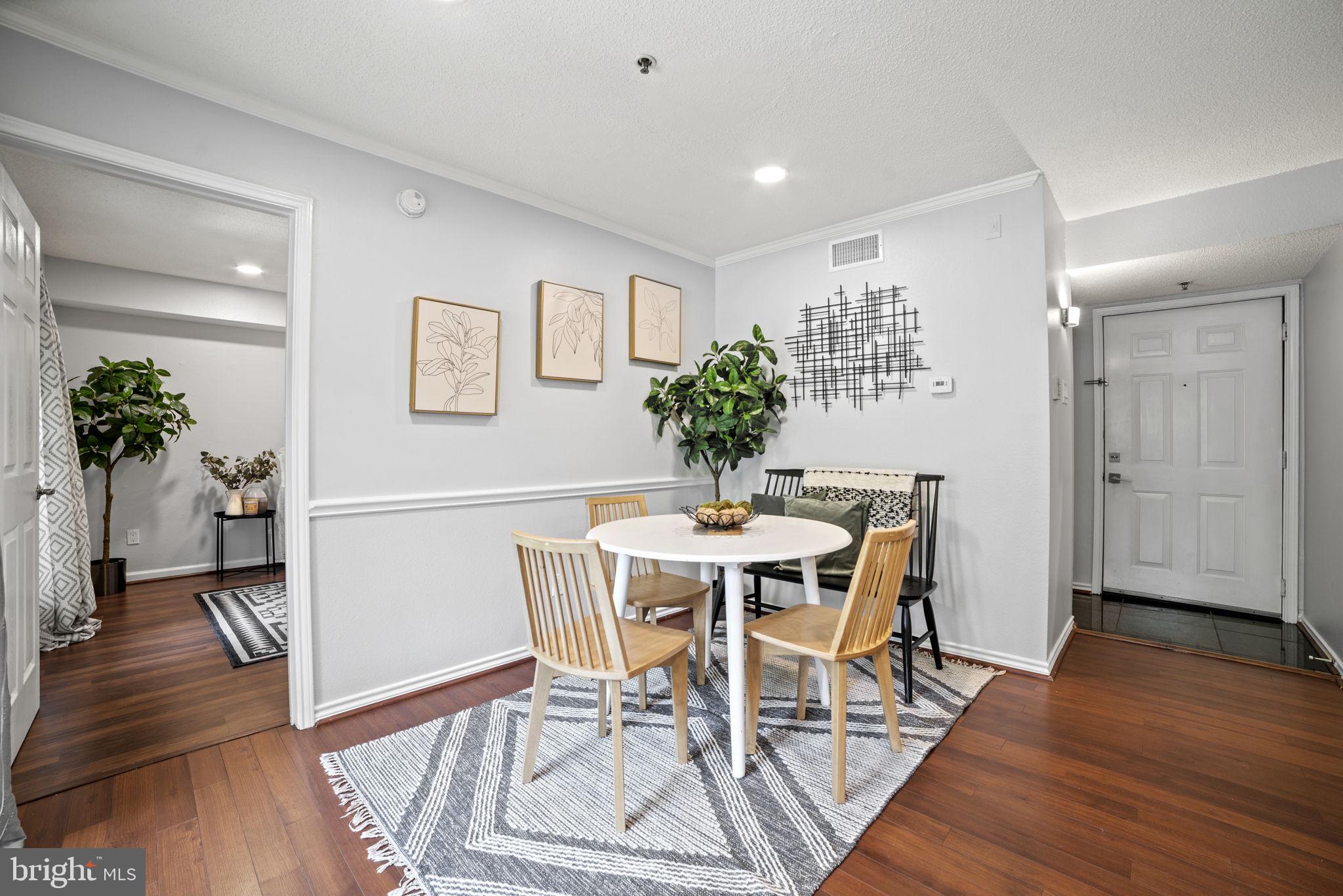 1504 Lincoln #119