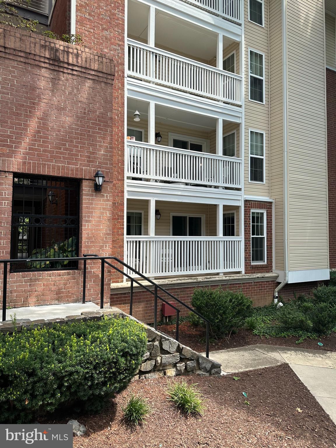 1504 Lincoln #119