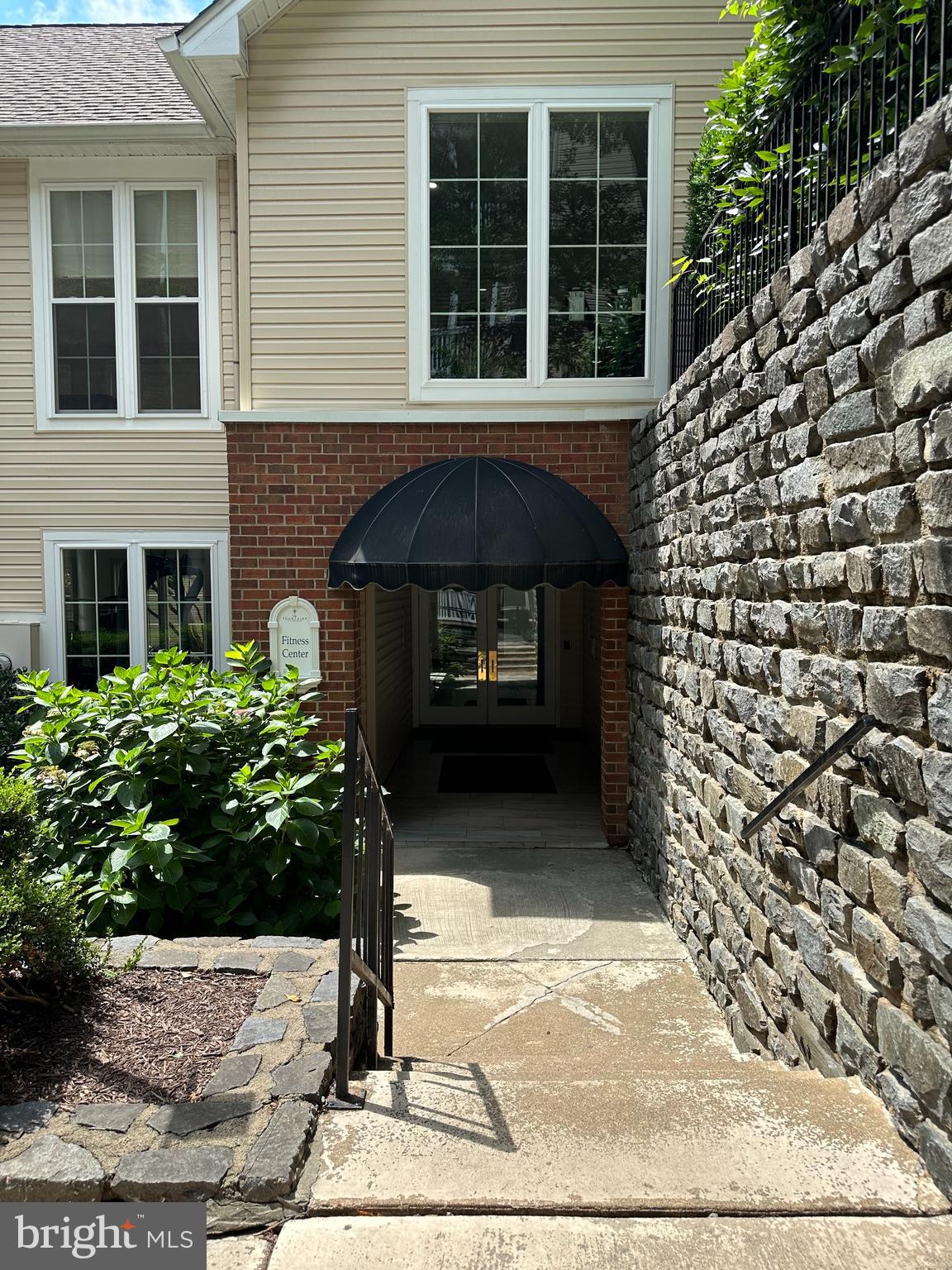 1504 Lincoln #119