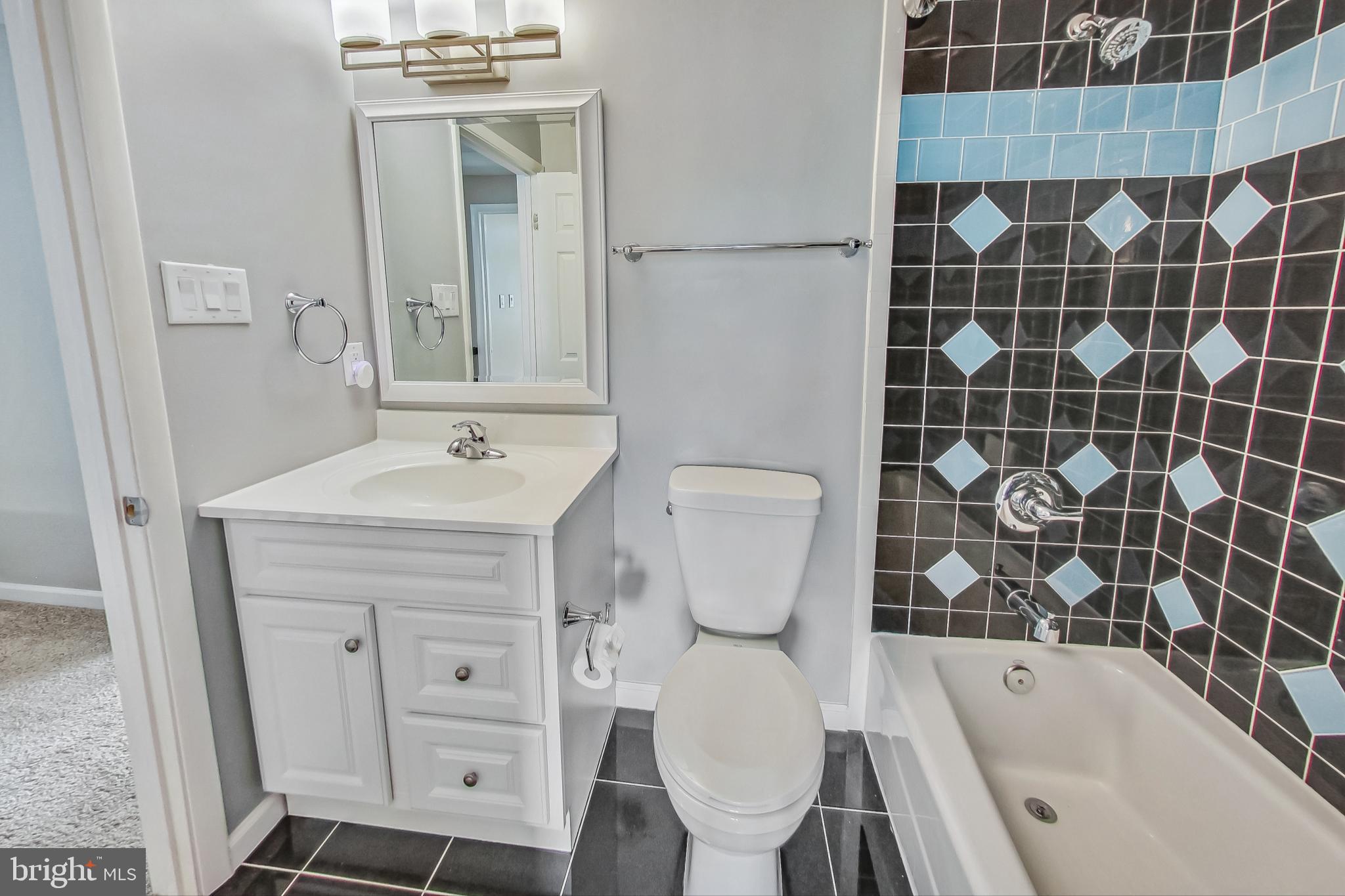 5235 Saint Genevieve Pl