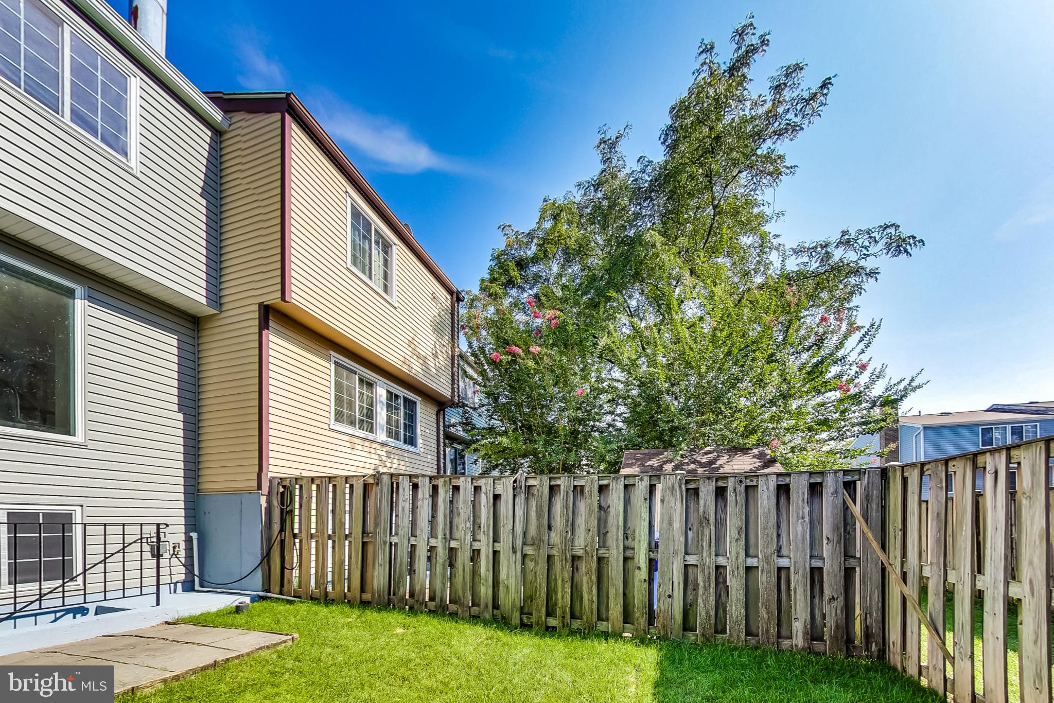 5235 Saint Genevieve Pl