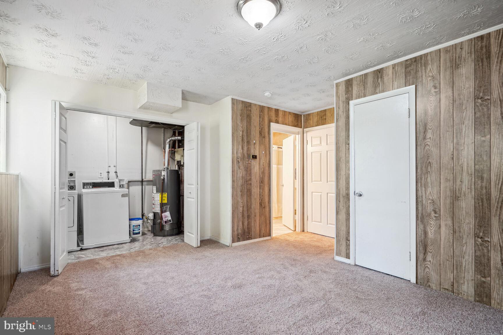 2700 Sherwood Hall Ln