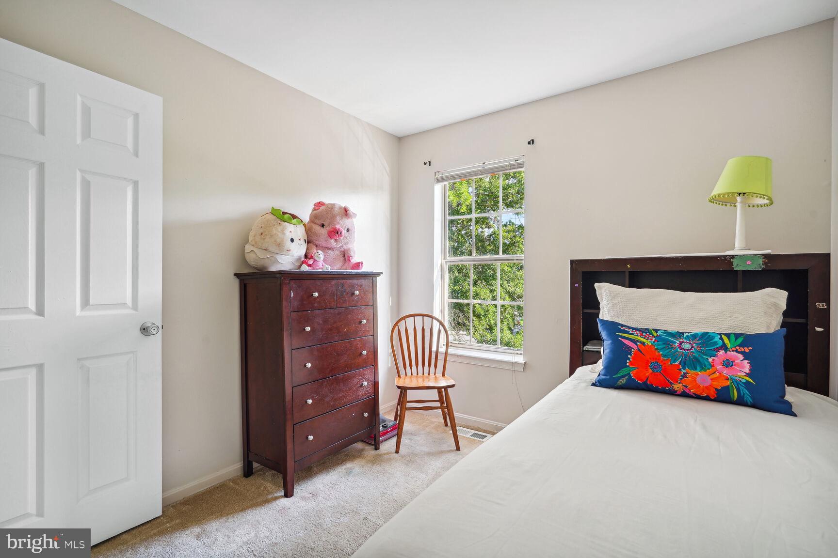 2700 Sherwood Hall Ln