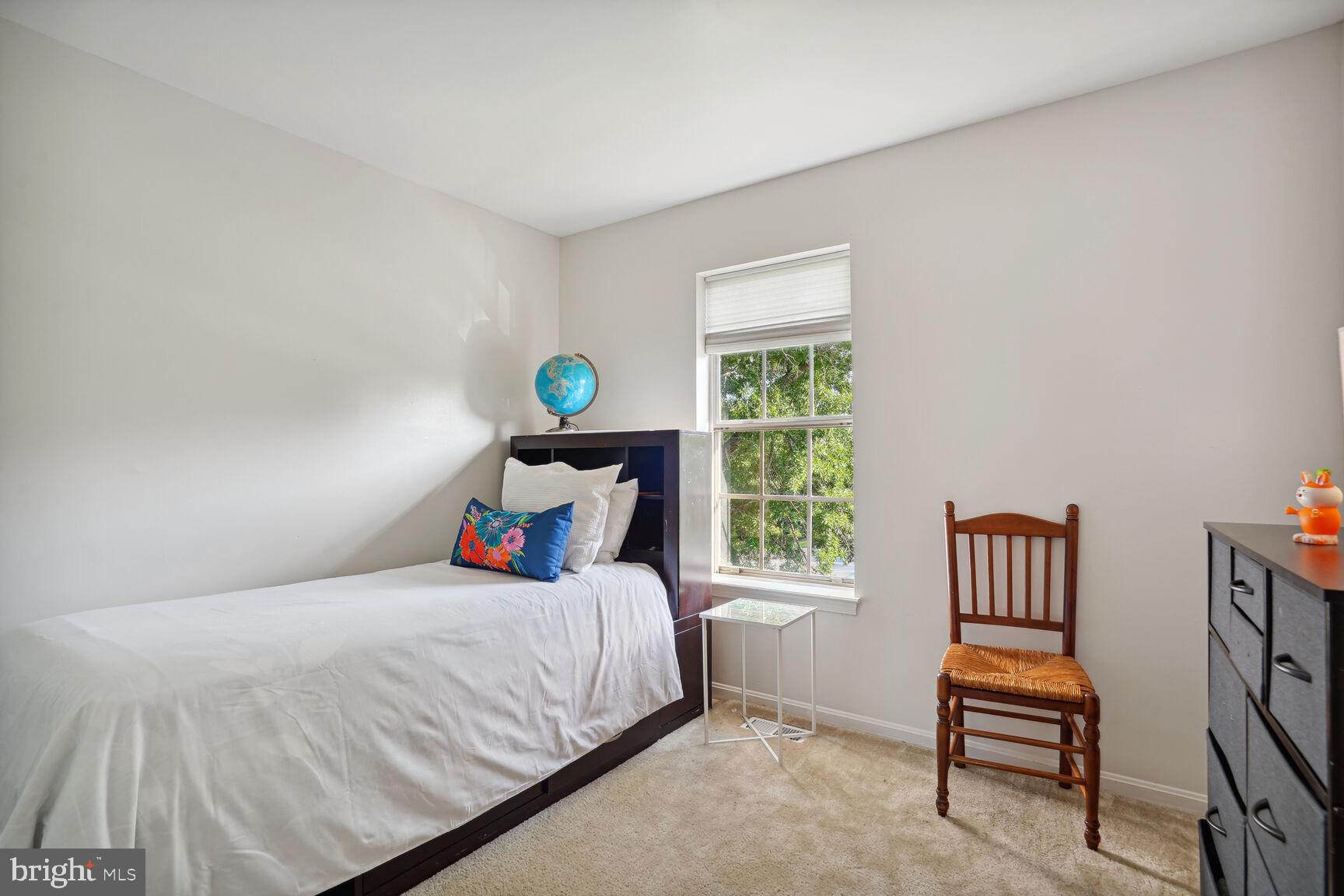 2700 Sherwood Hall Ln