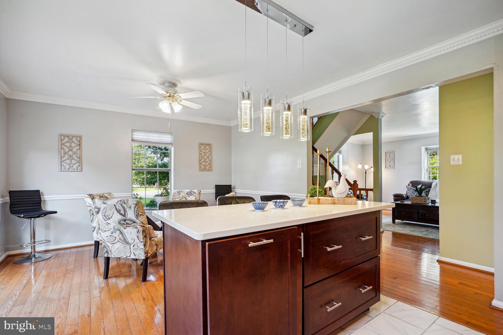 2700 Sherwood Hall Ln