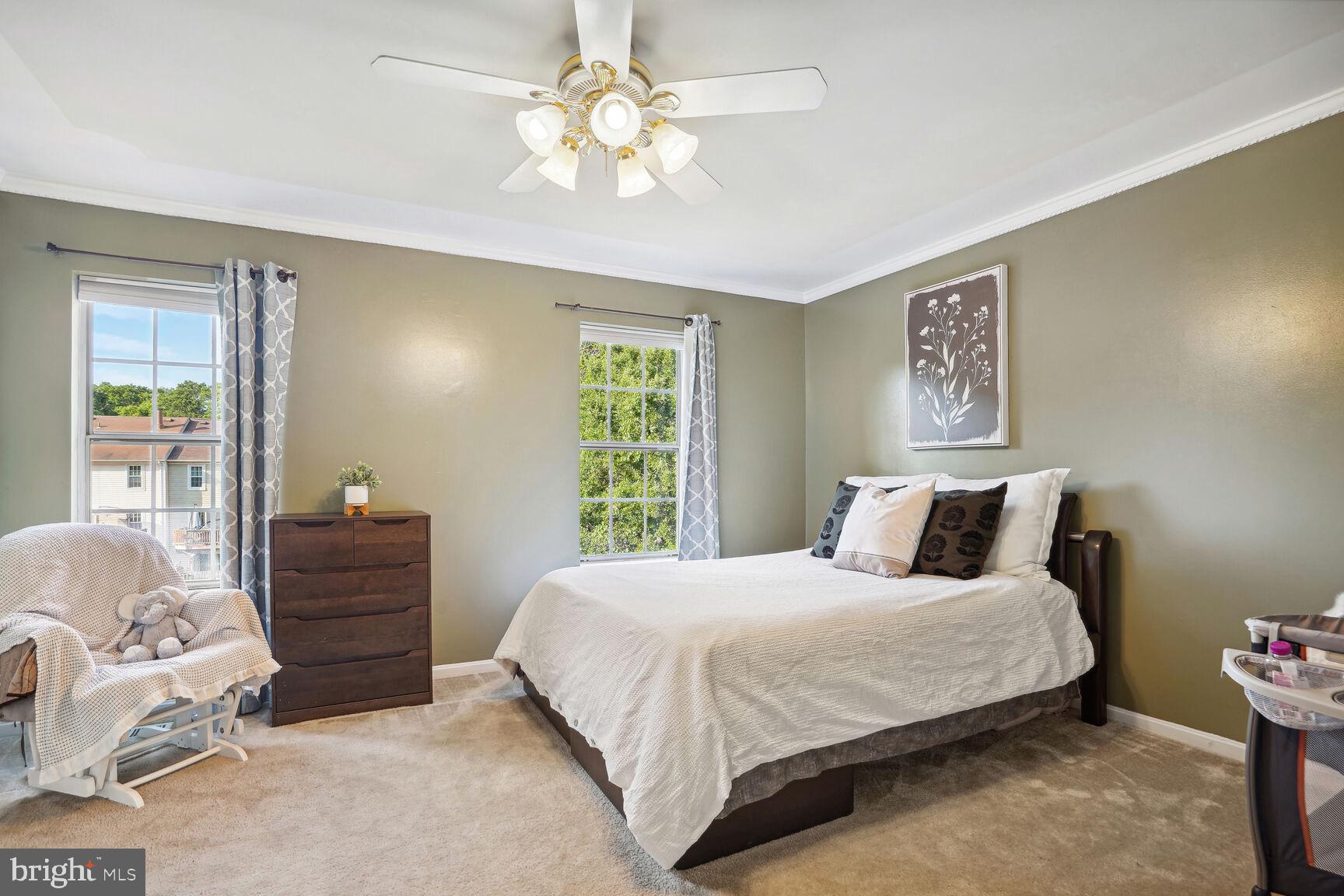 2700 Sherwood Hall Ln