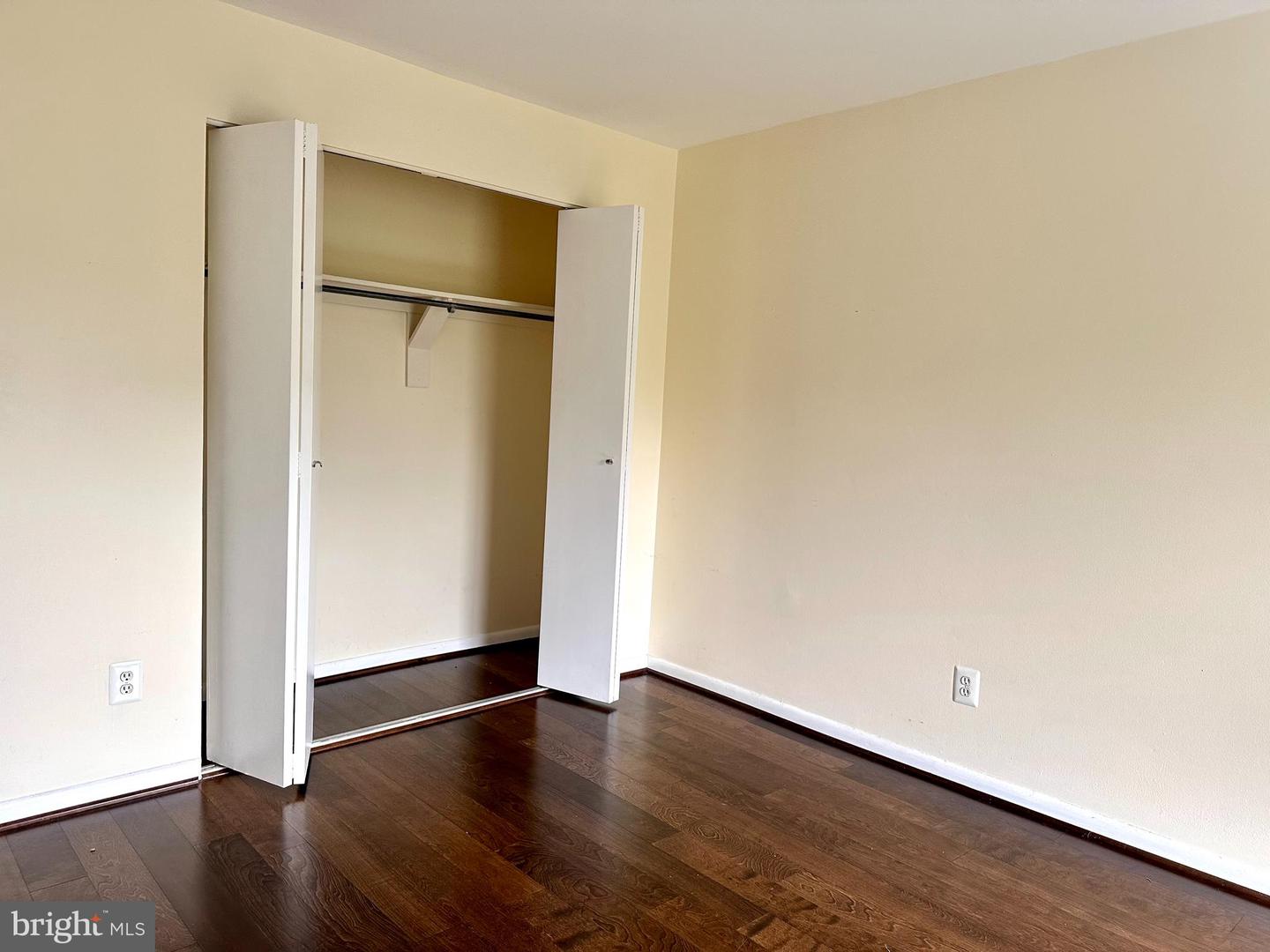 6001 Arlington Blvd #503