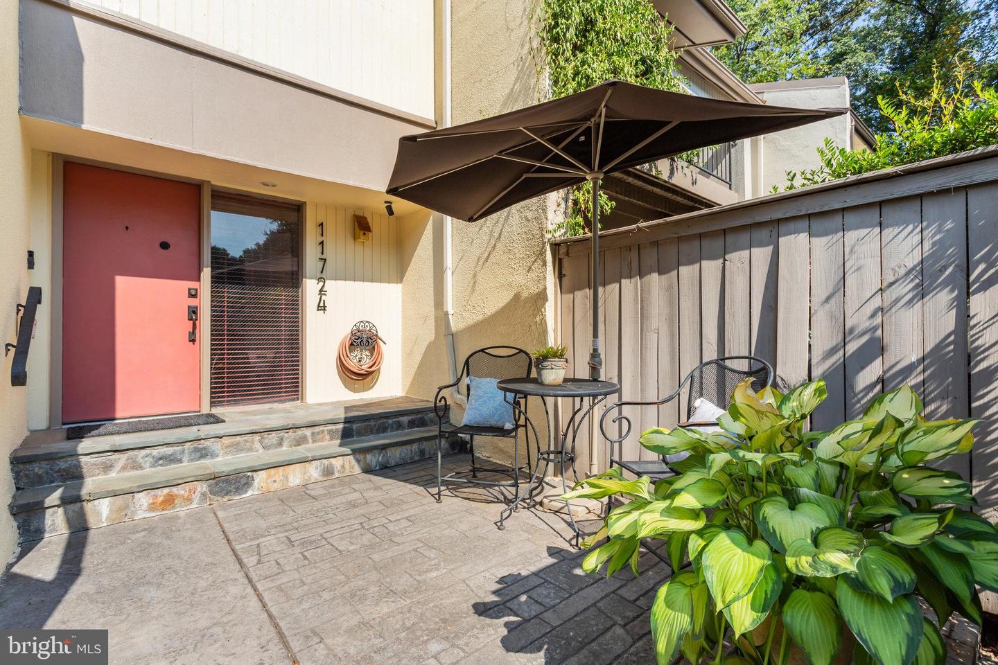 11724 Newbridge Ct