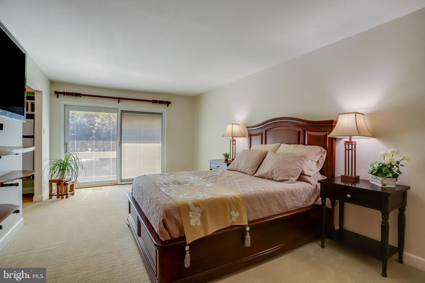11724 Newbridge Ct