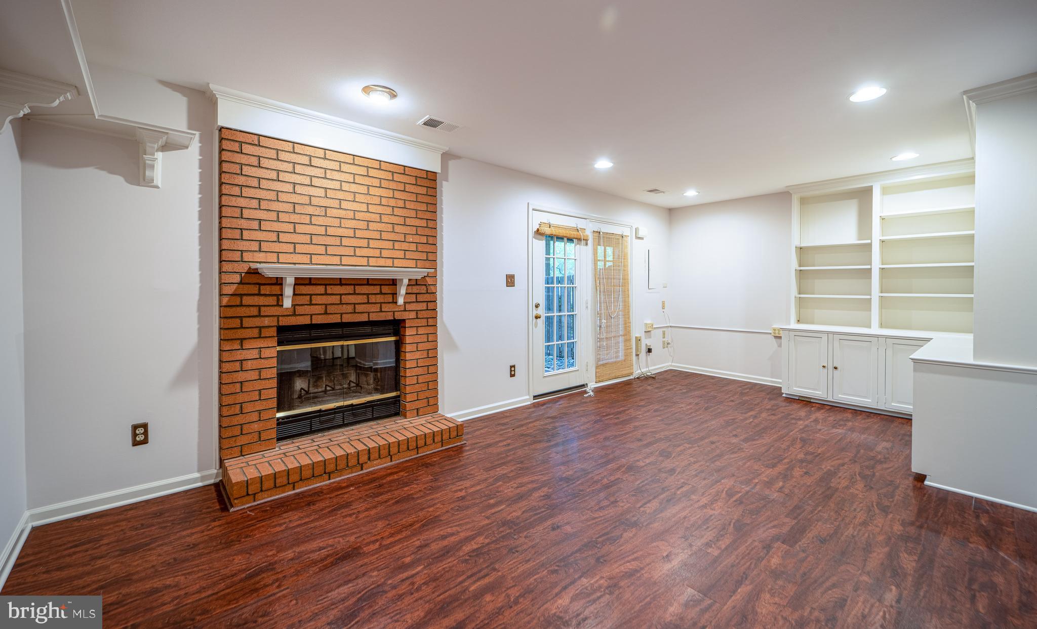 3803 Inverness Rd