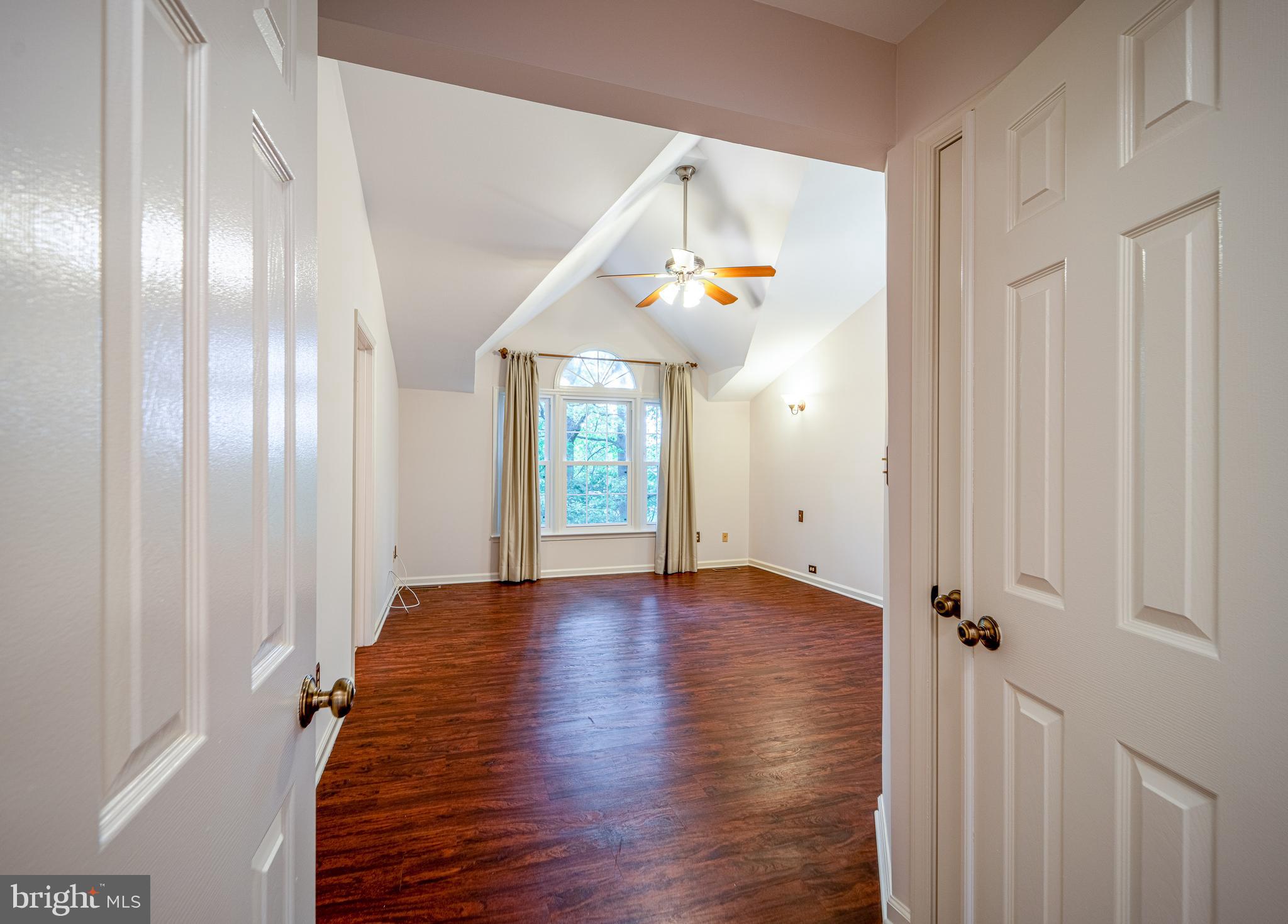 3803 Inverness Rd
