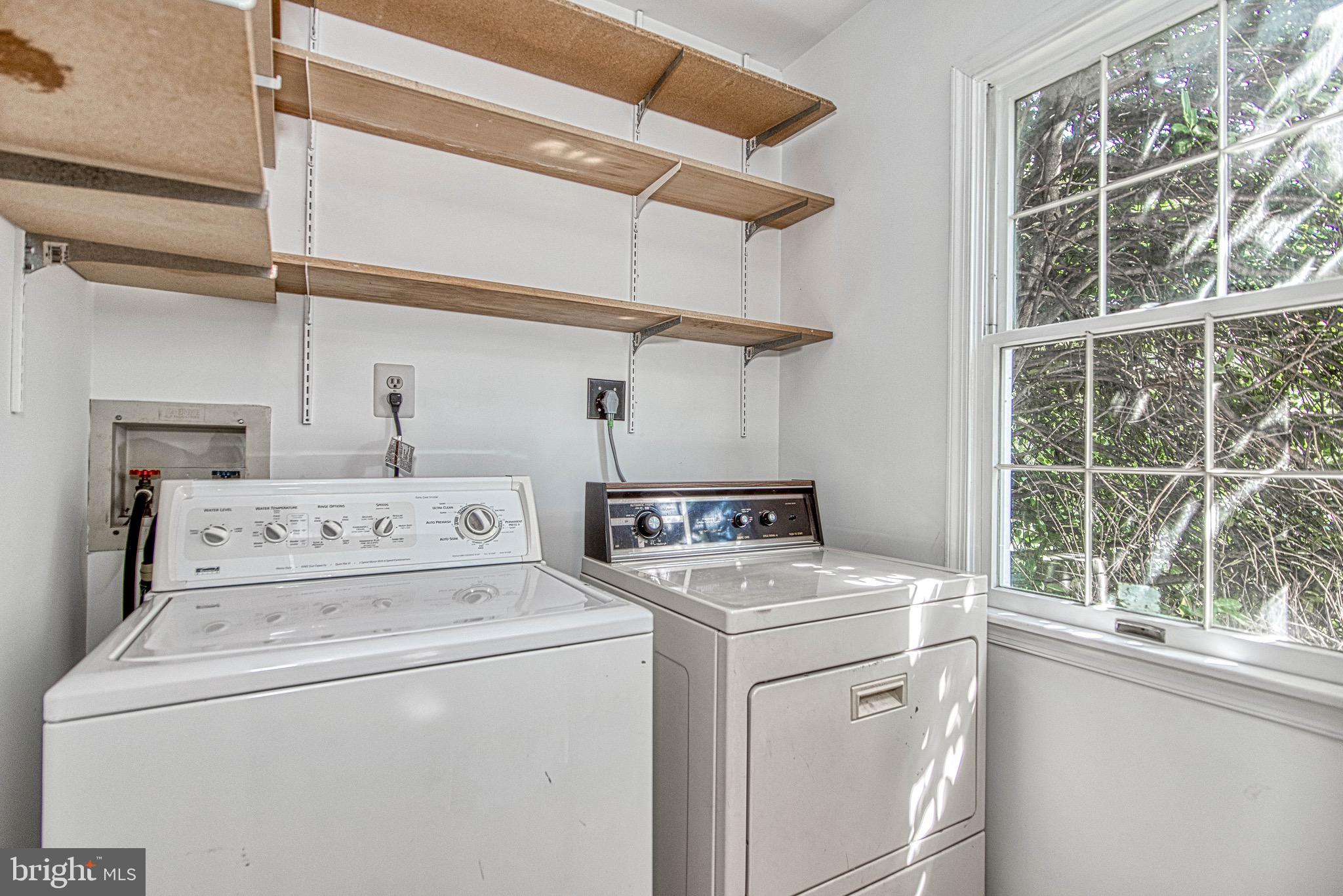 7814 Odell St