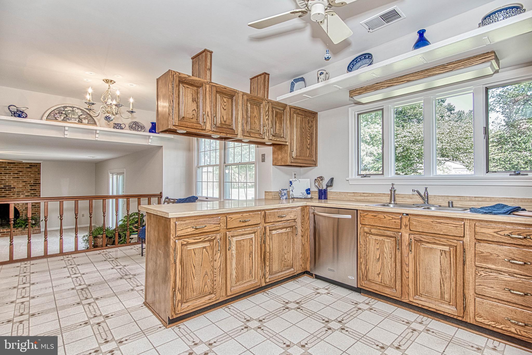 7814 Odell St