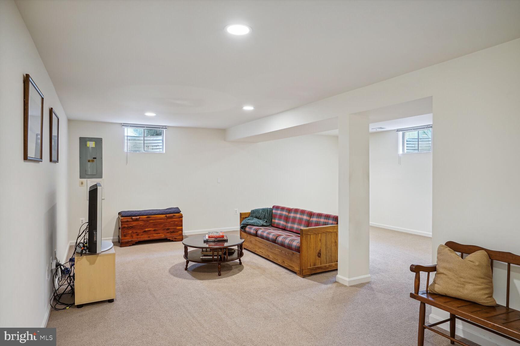 5602 Glanmore Ct