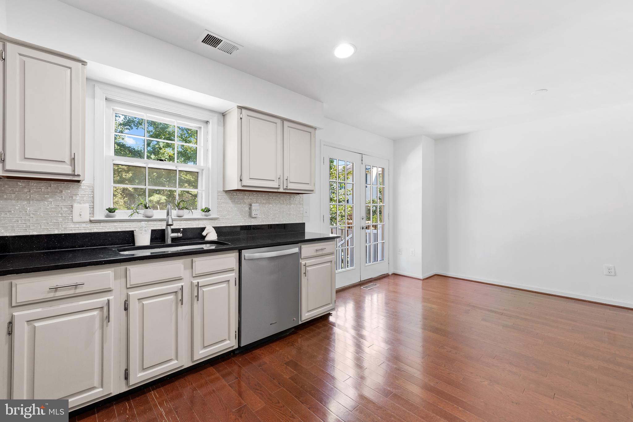 9434 William Kirk Ln