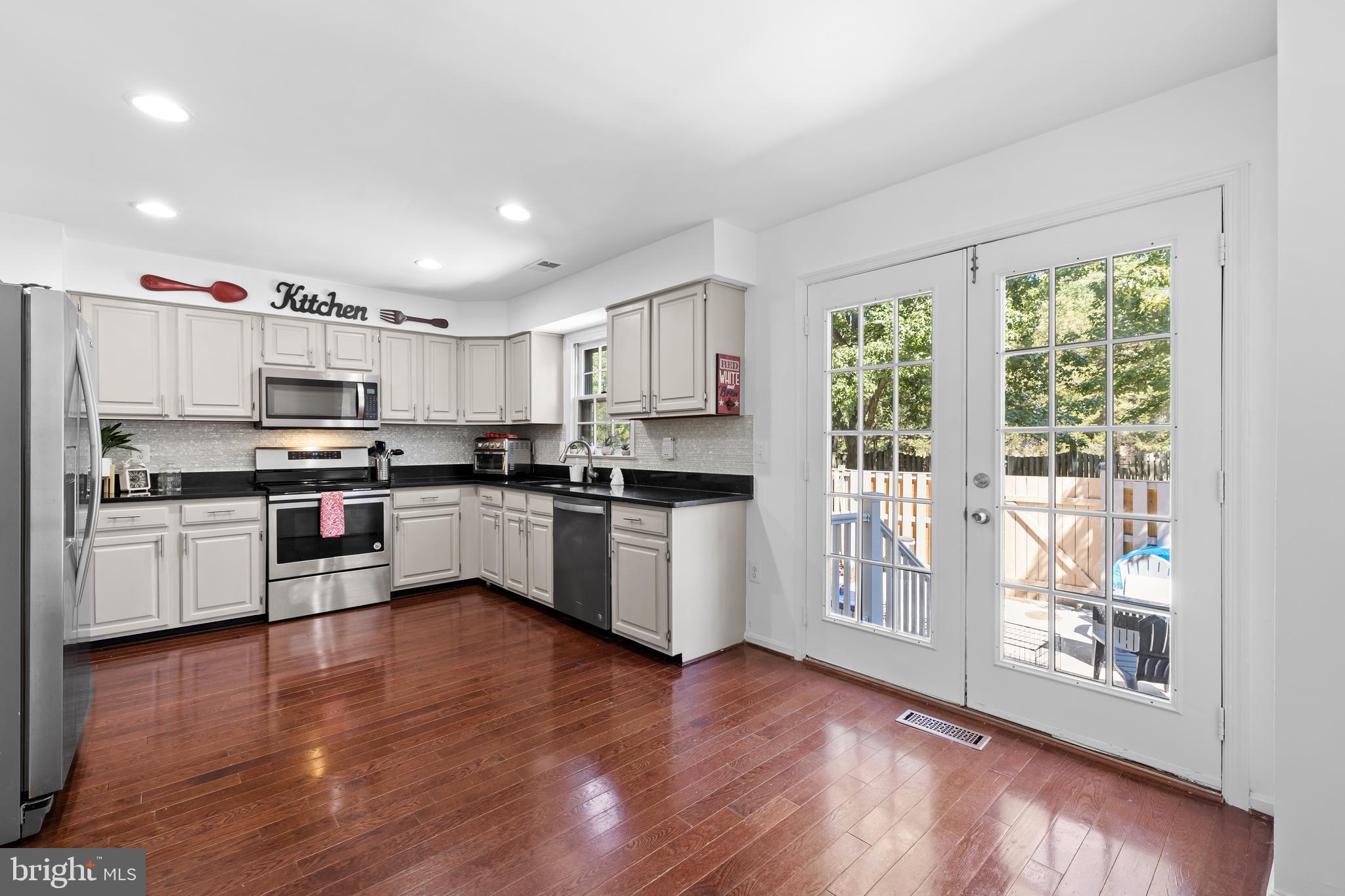 9434 William Kirk Ln