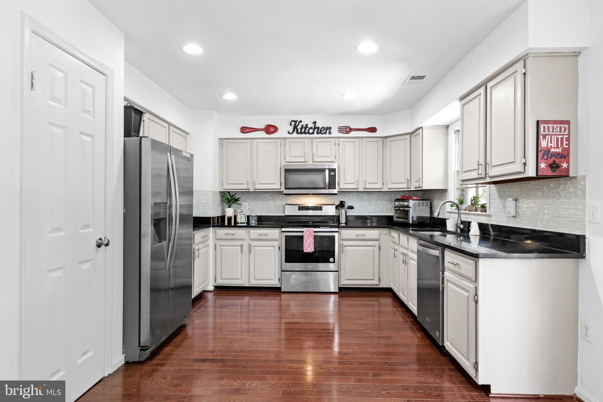 9434 William Kirk Ln