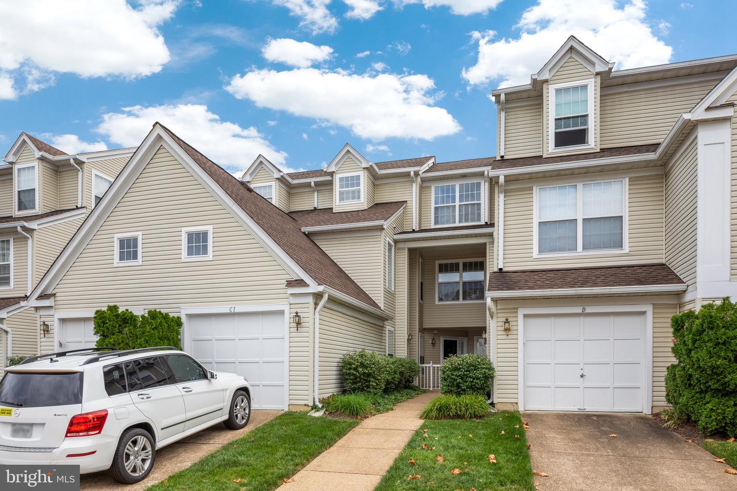 7701 Haynes Point Way #1907
