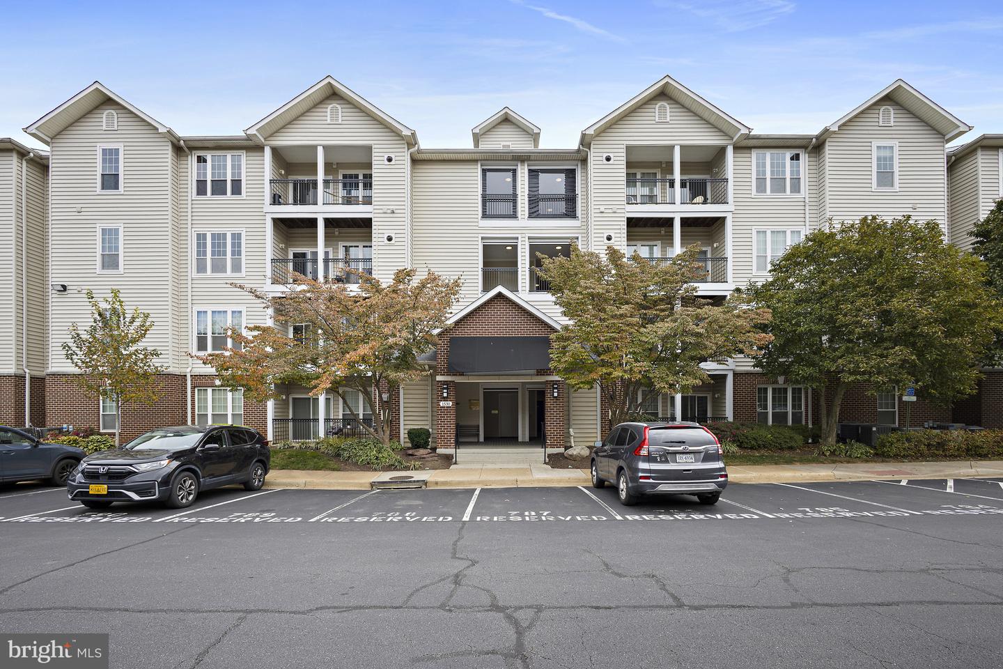 1530 Spring Gate Dr #9305