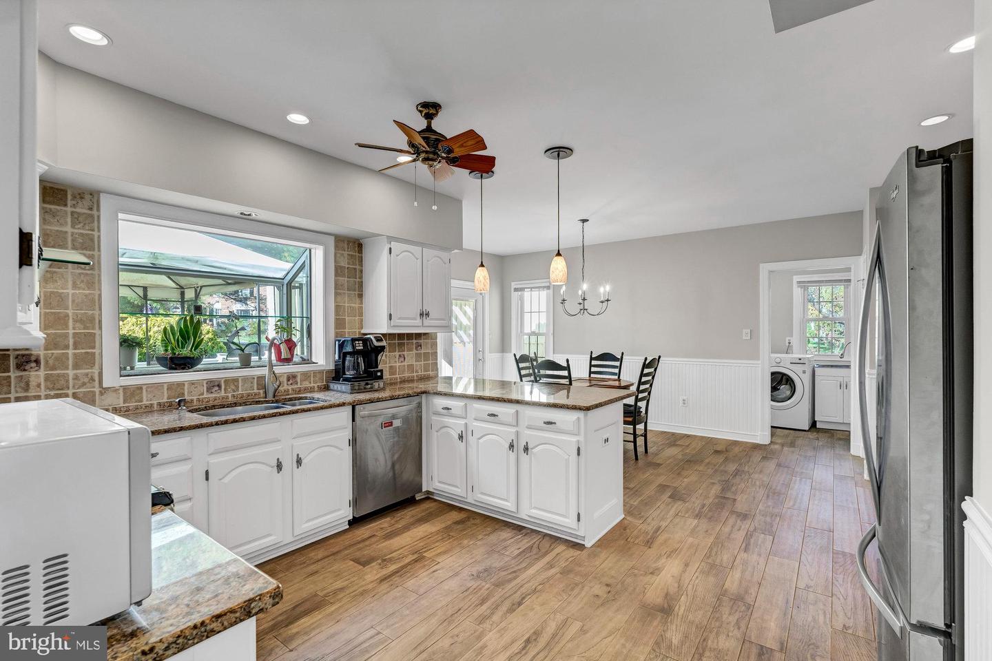 6464 Gristmill Square Ln