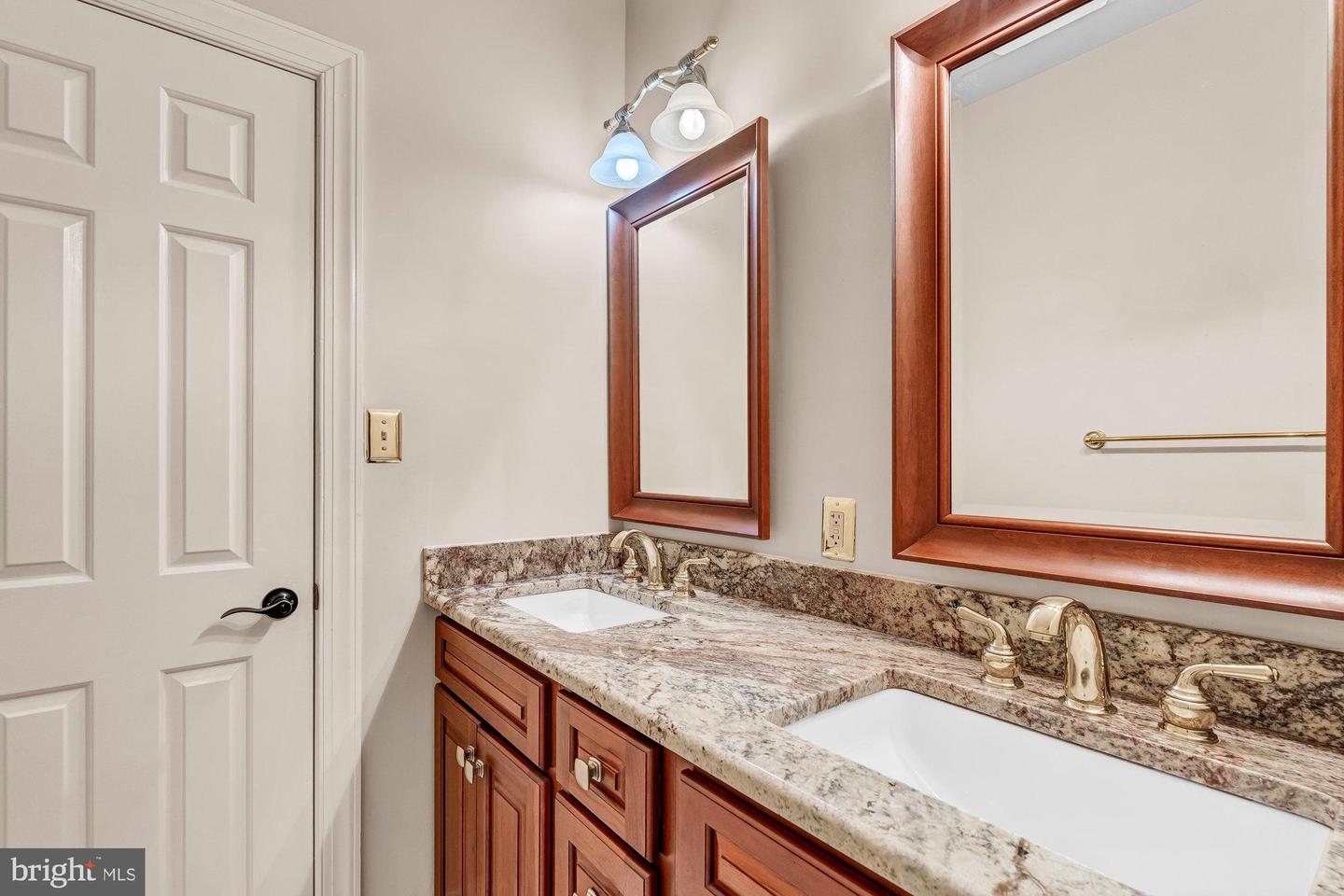 6464 Gristmill Square Ln