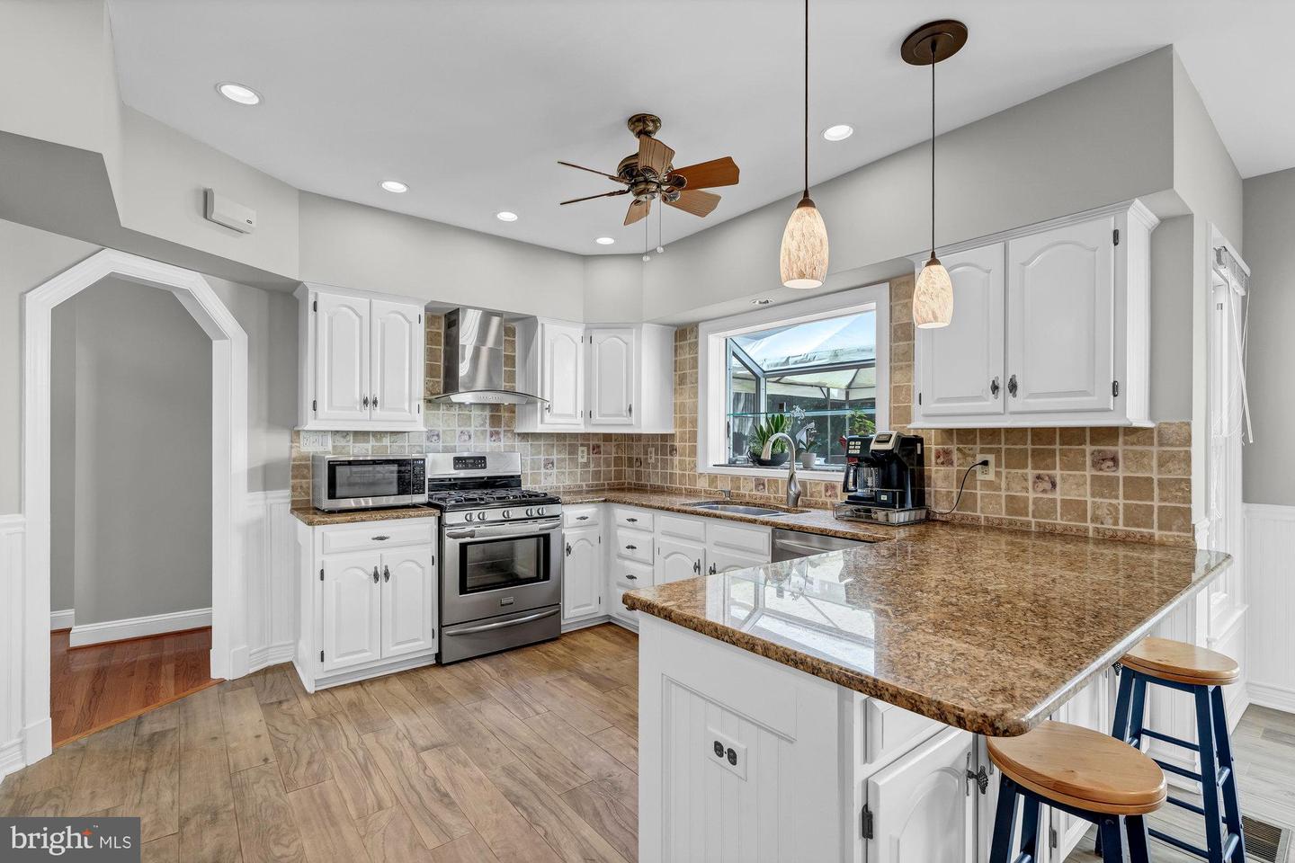 6464 Gristmill Square Ln