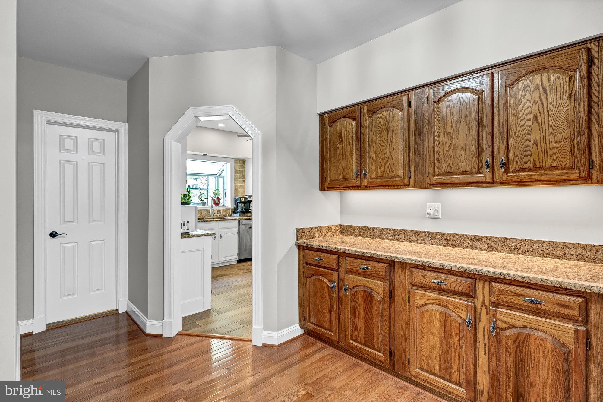 6464 Gristmill Square Ln