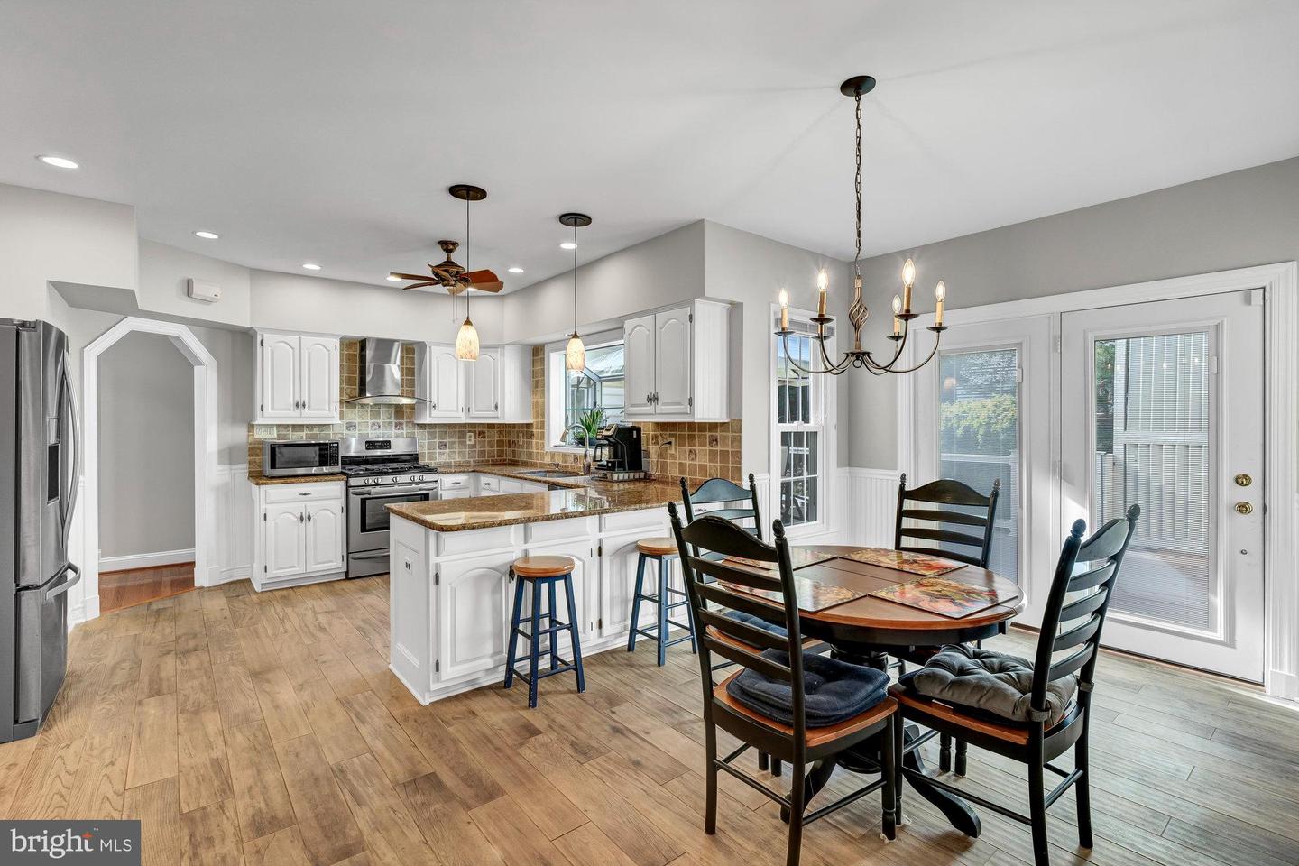 6464 Gristmill Square Ln
