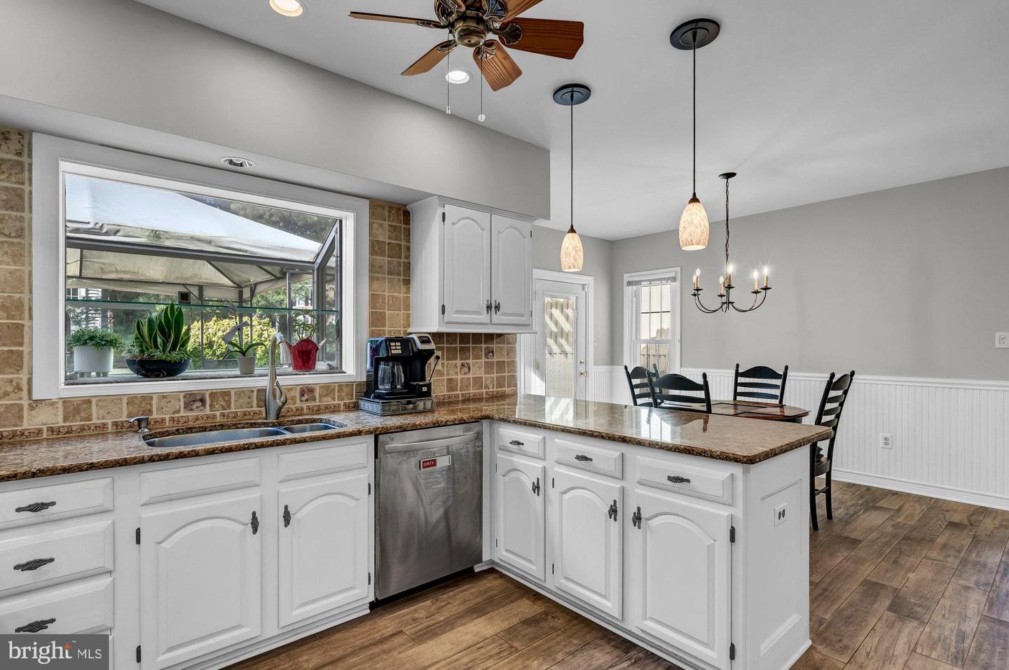 6464 Gristmill Square Ln