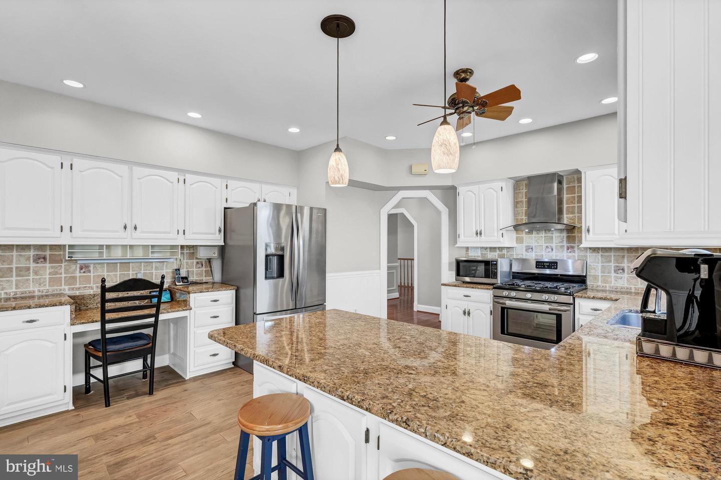 6464 Gristmill Square Ln