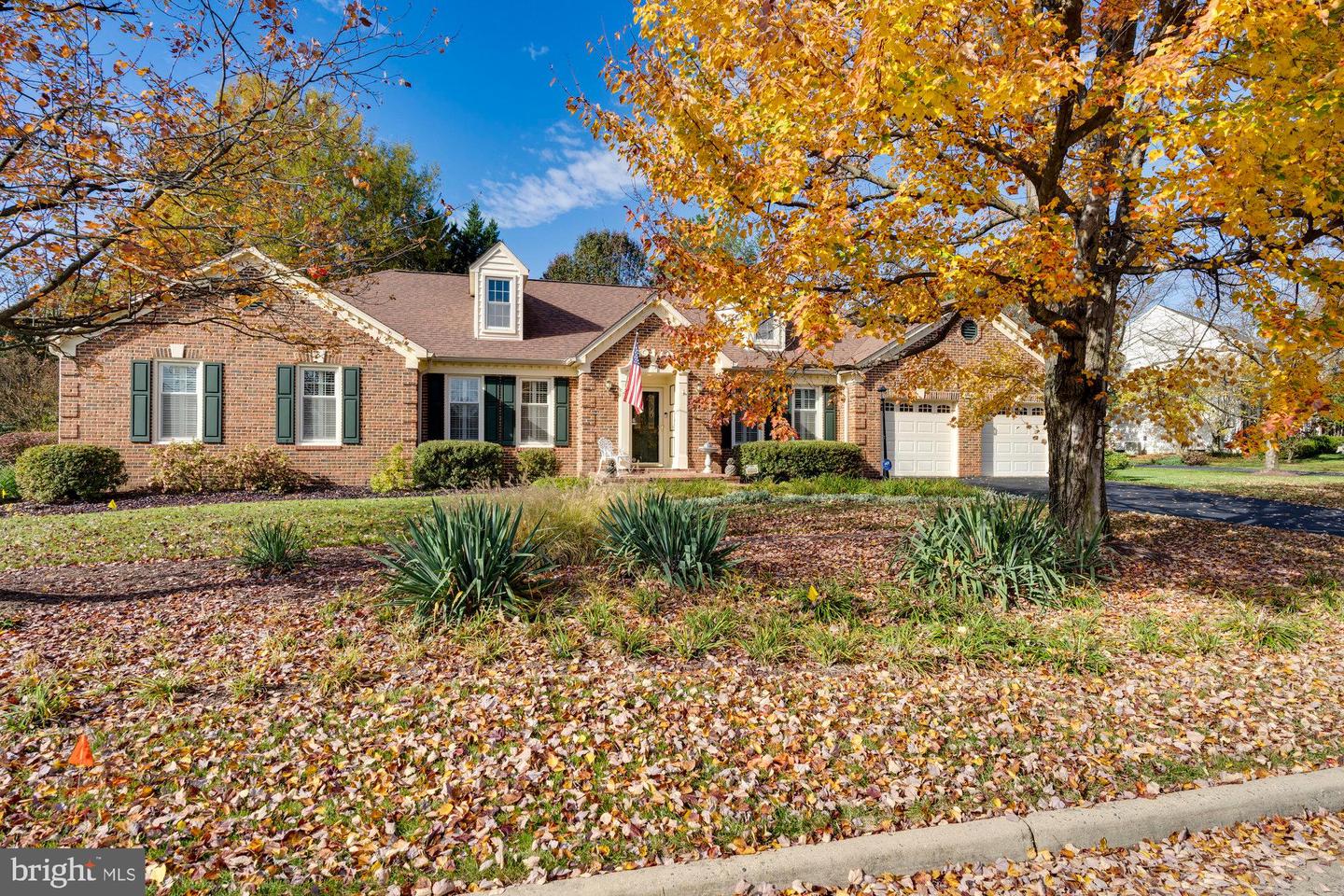 6464 Gristmill Square Ln