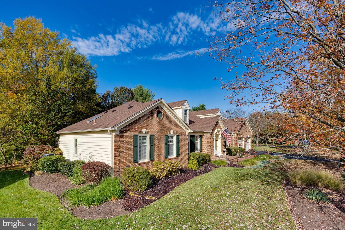 6464 Gristmill Square Ln