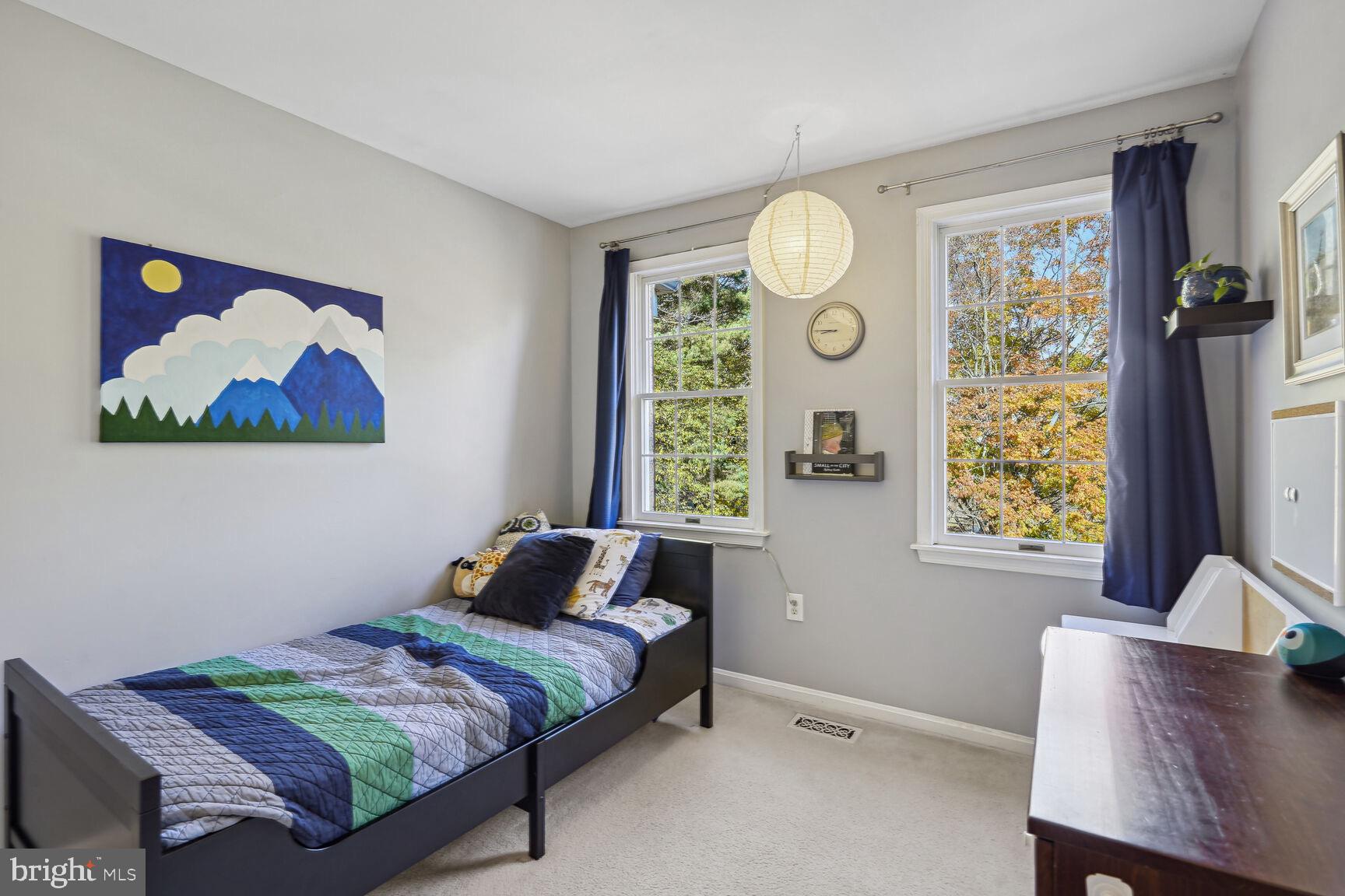 10641 Lakeside Oak Ct