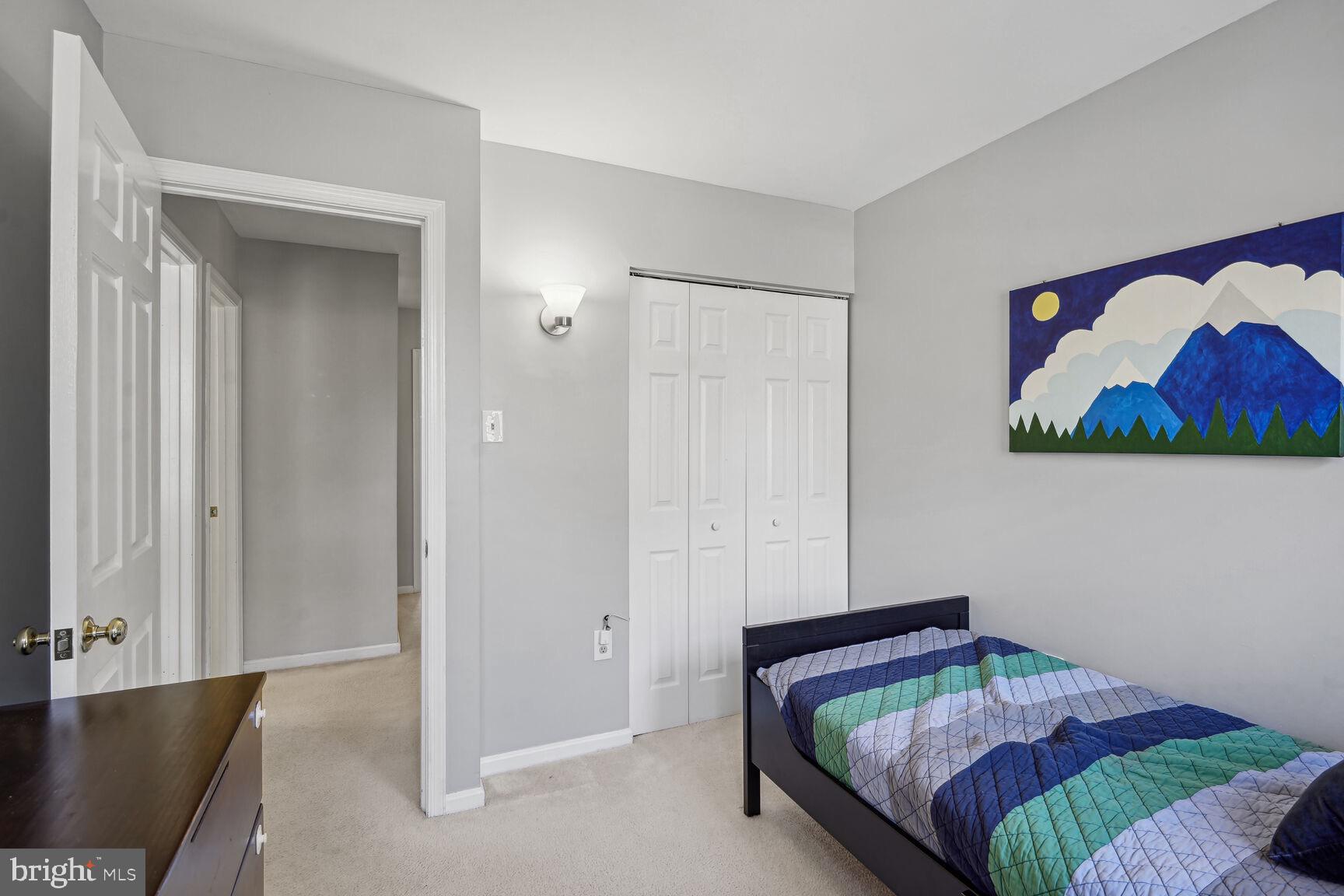 10641 Lakeside Oak Ct