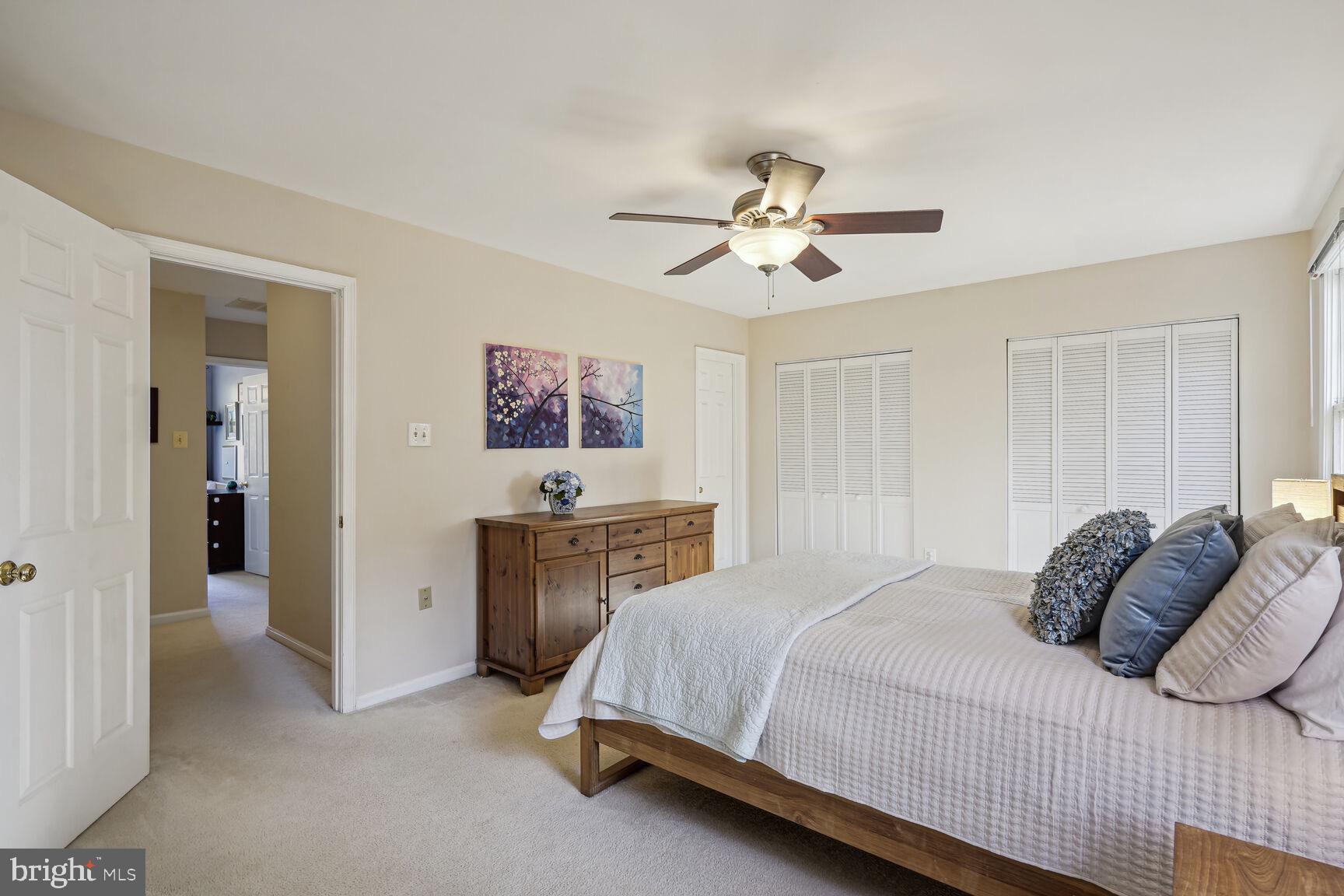 10641 Lakeside Oak Ct