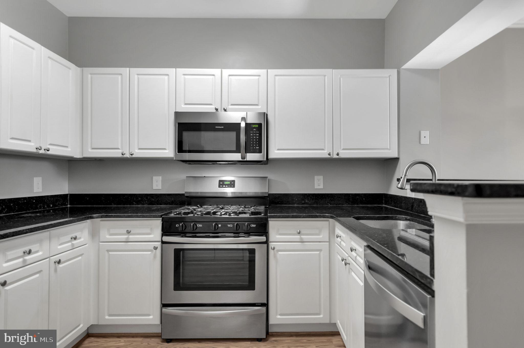 2105 Highcourt Ln #201