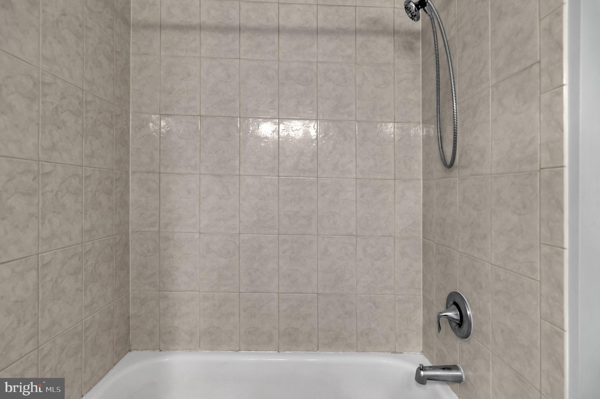 2105 Highcourt Ln #201