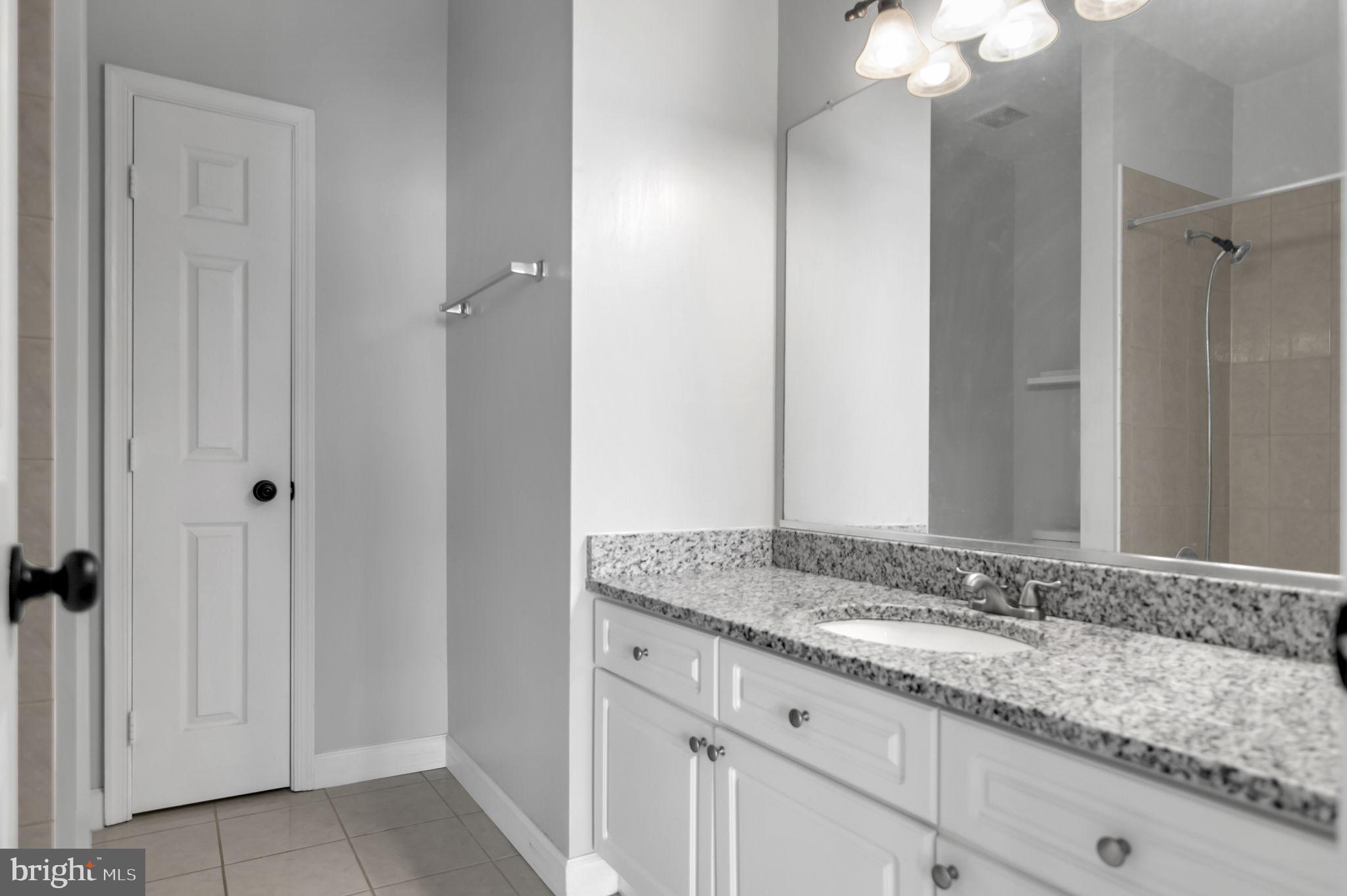 2105 Highcourt Ln #201