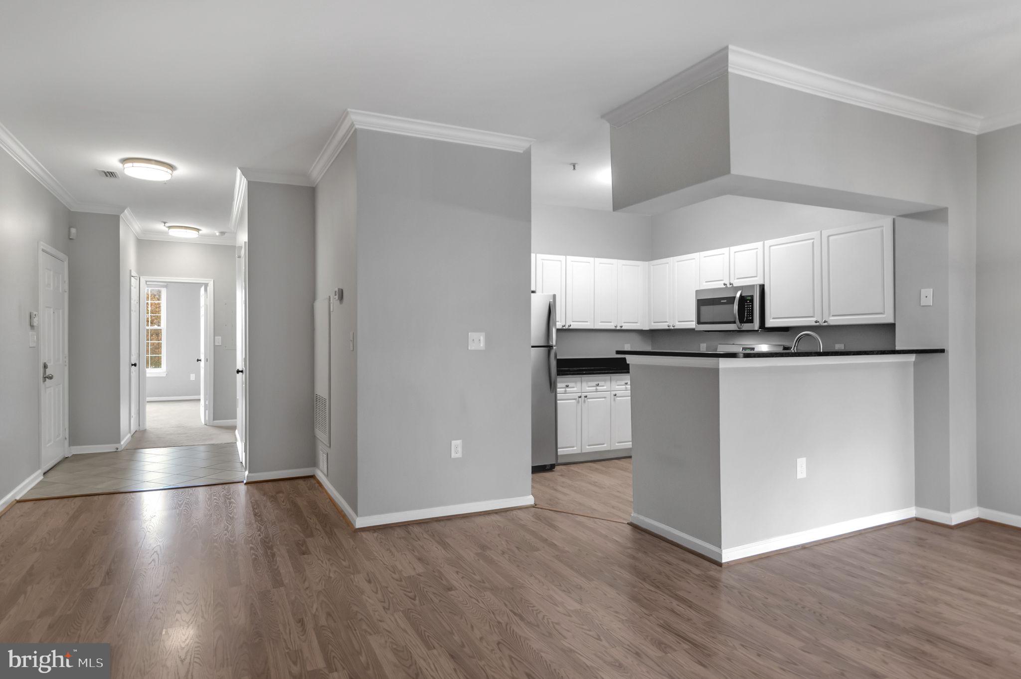 2105 Highcourt Ln #201