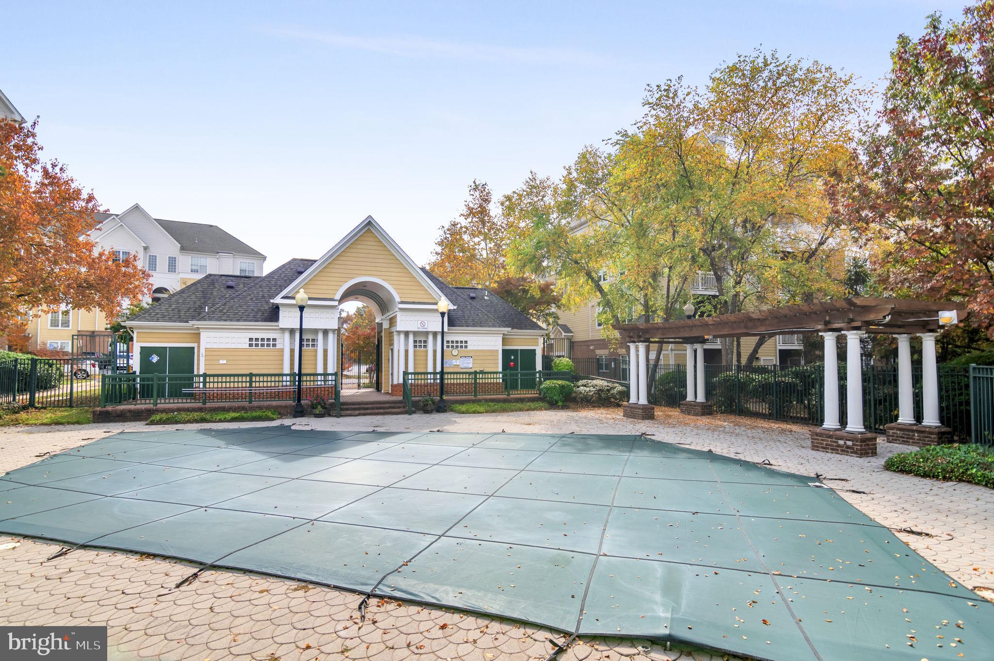 2105 Highcourt Ln #201