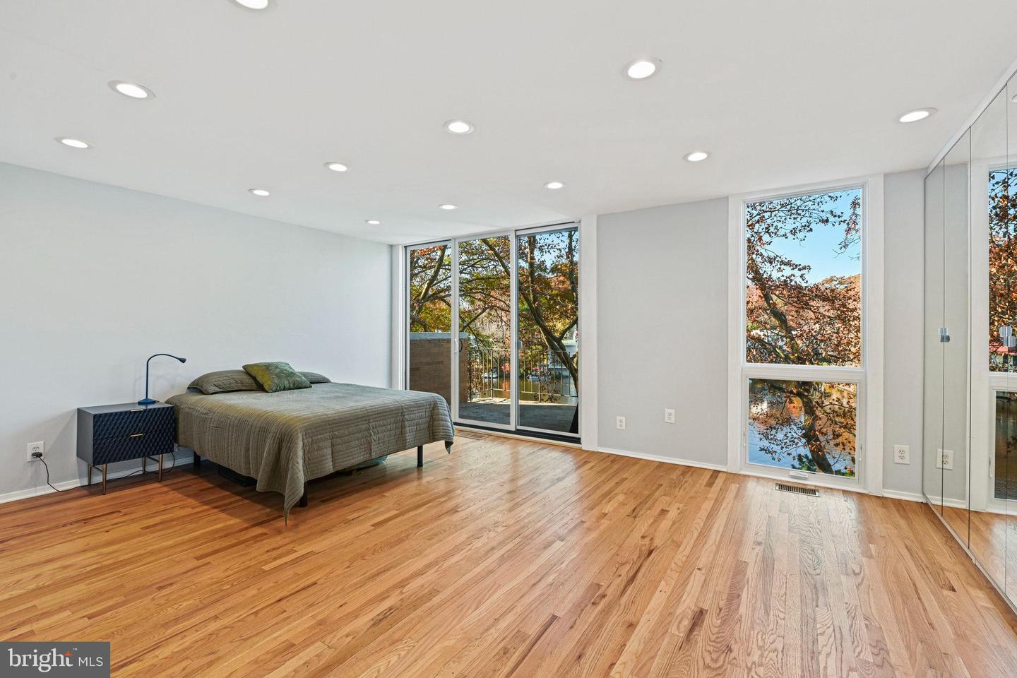 1690 Chimney House Rd