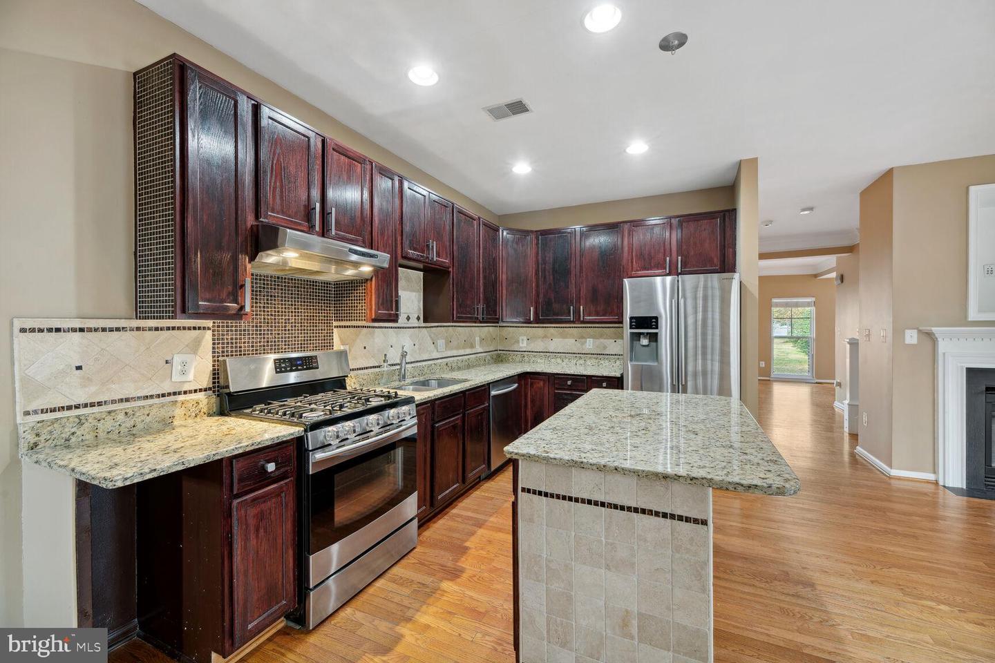 7758 Grandwind Dr
