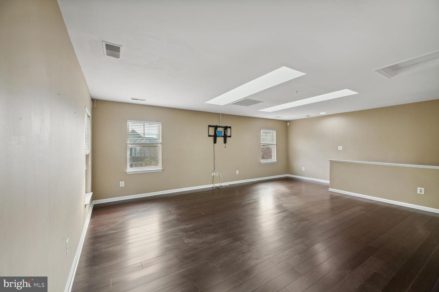 7758 Grandwind Dr