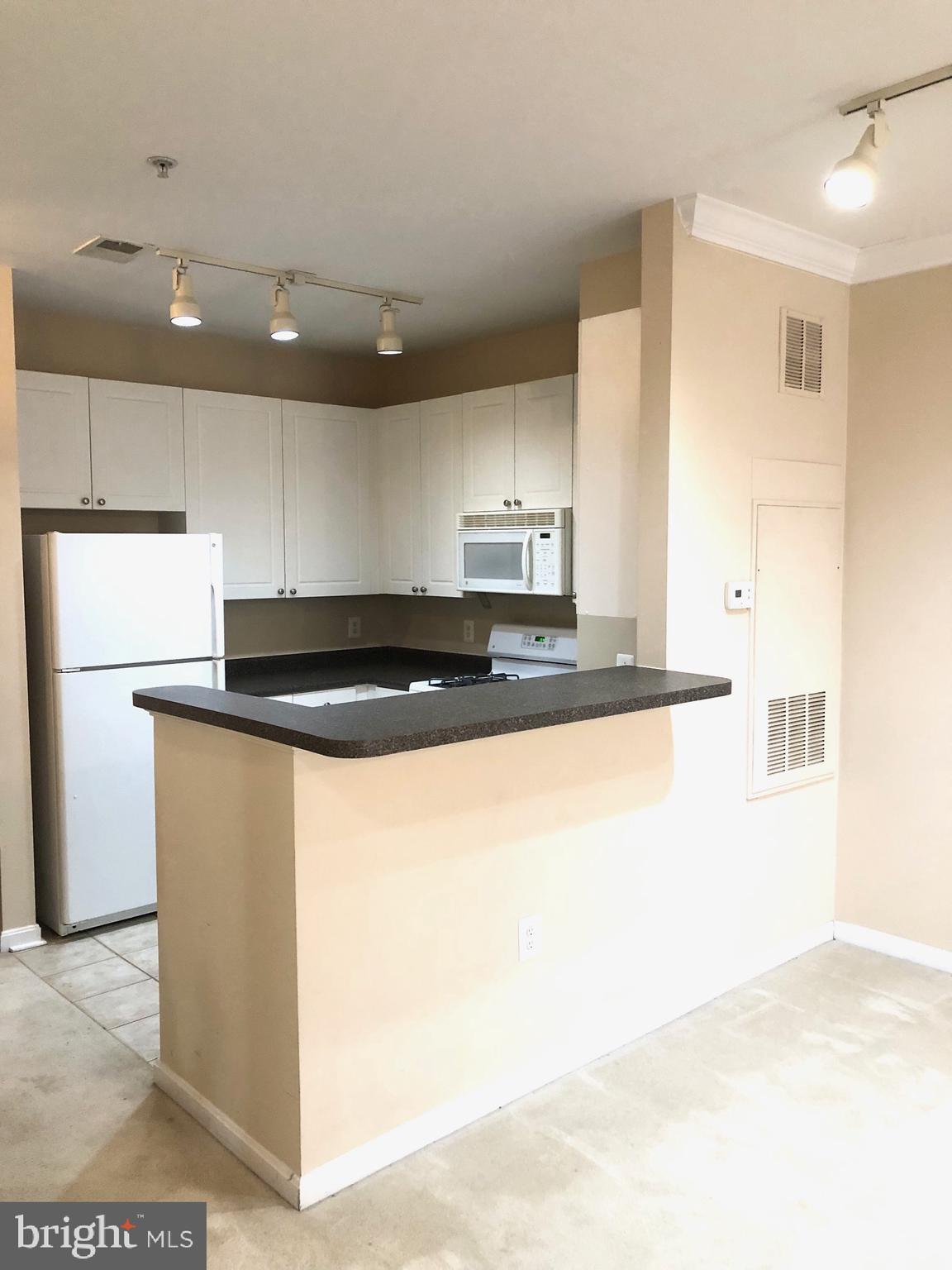 9486 Virginia Center Blvd #104